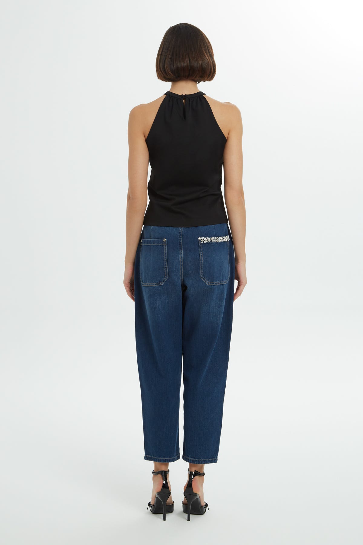 Damla Detaylı Halter Yaka Bluz