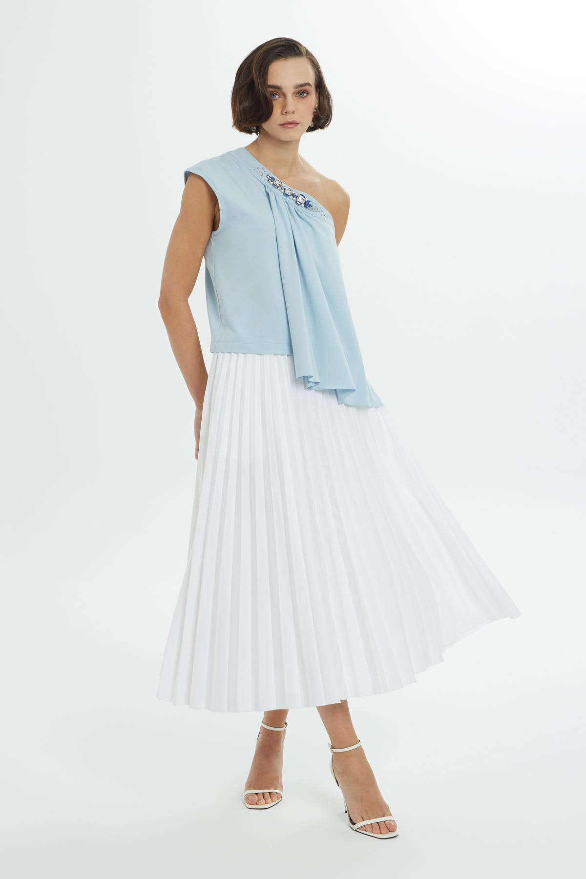 İşlemeli Tek Omuz Bluz