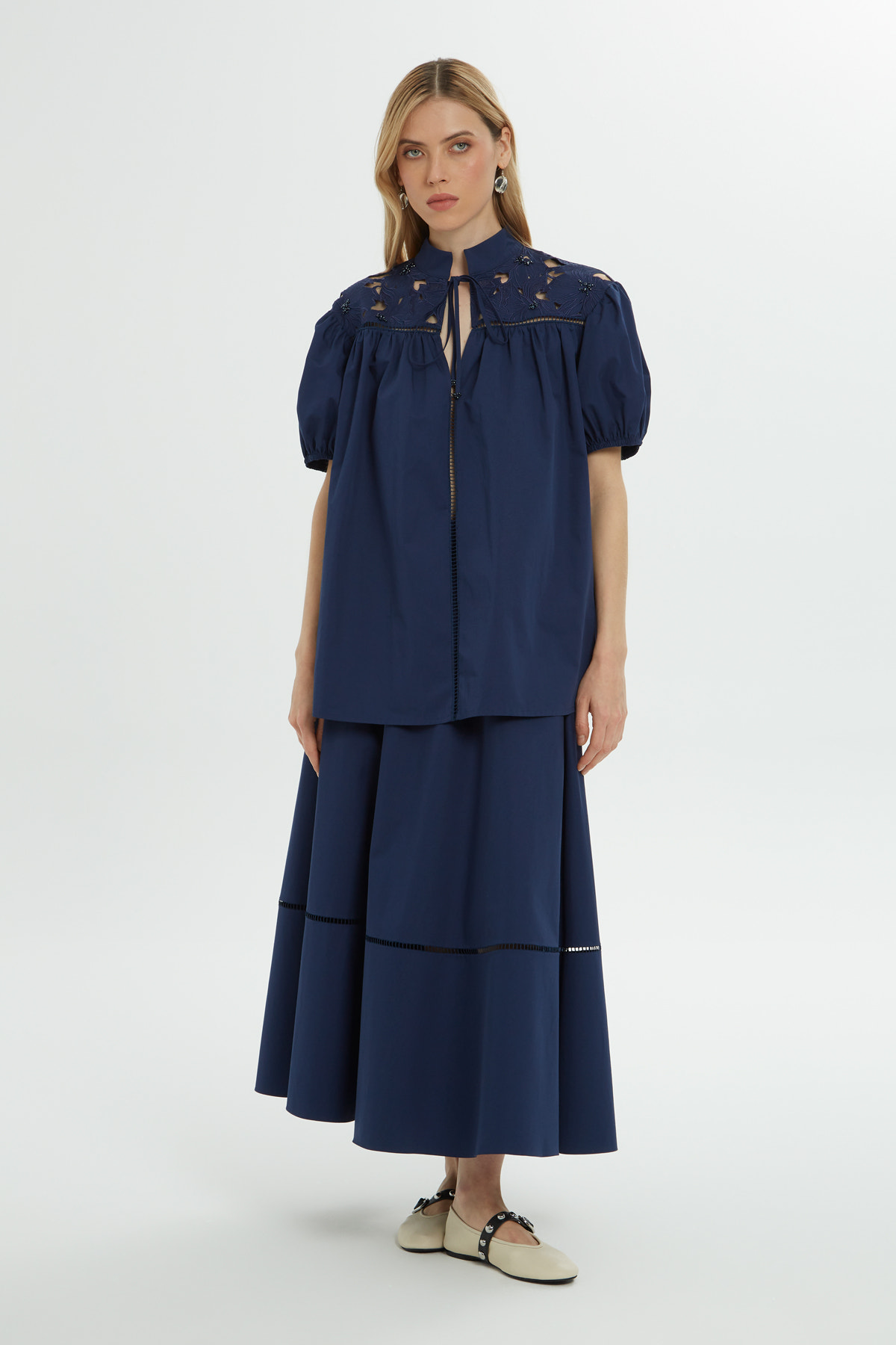 Dik Yakalı Poplin Gömlek