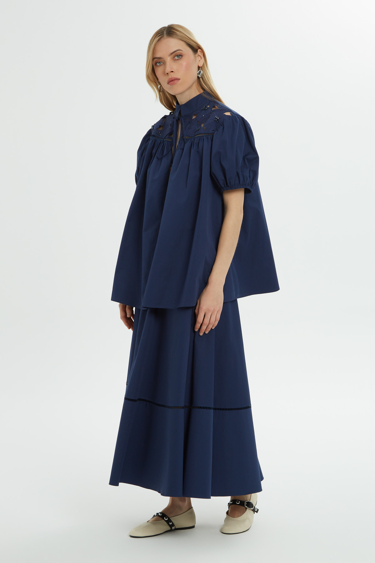 Dik Yakalı Poplin Gömlek