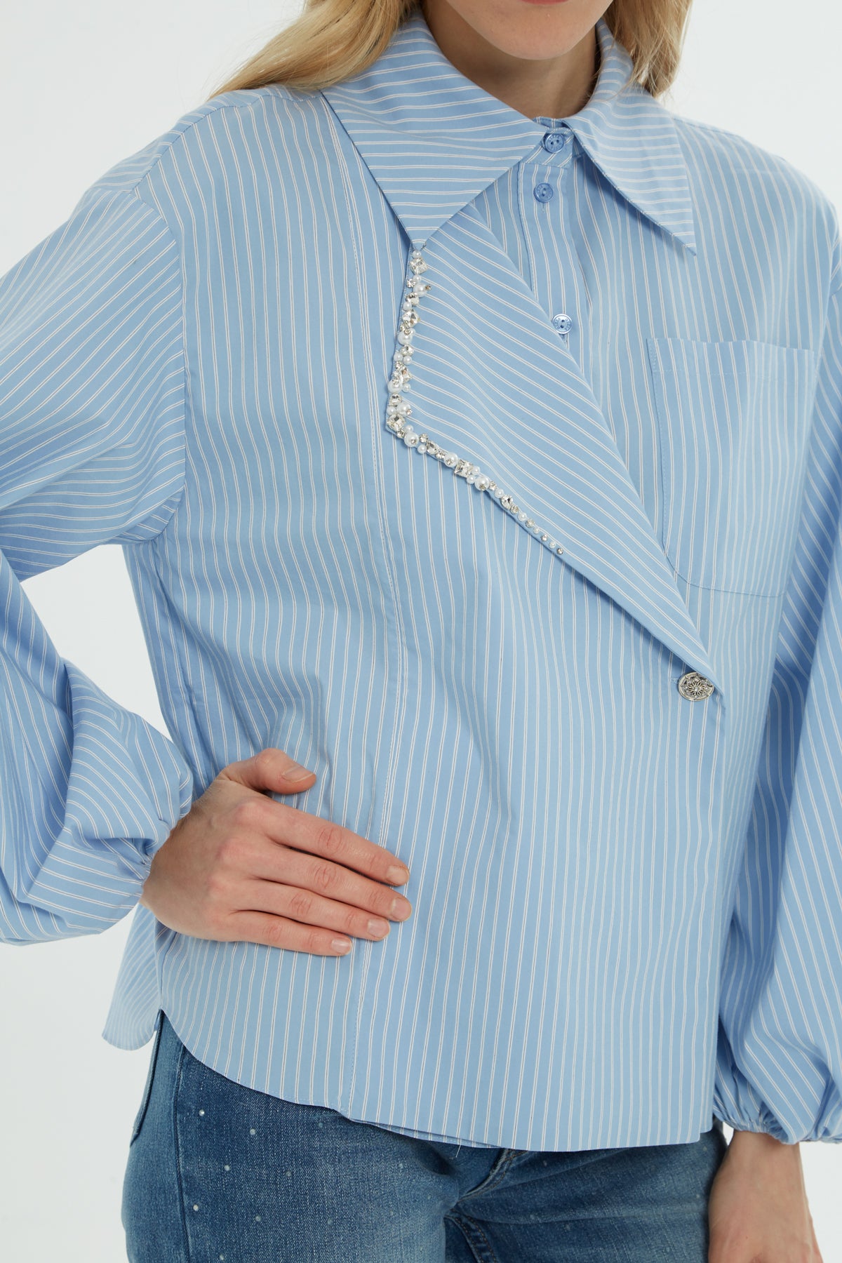 İşlemeli Uzun Kollu Gömlek