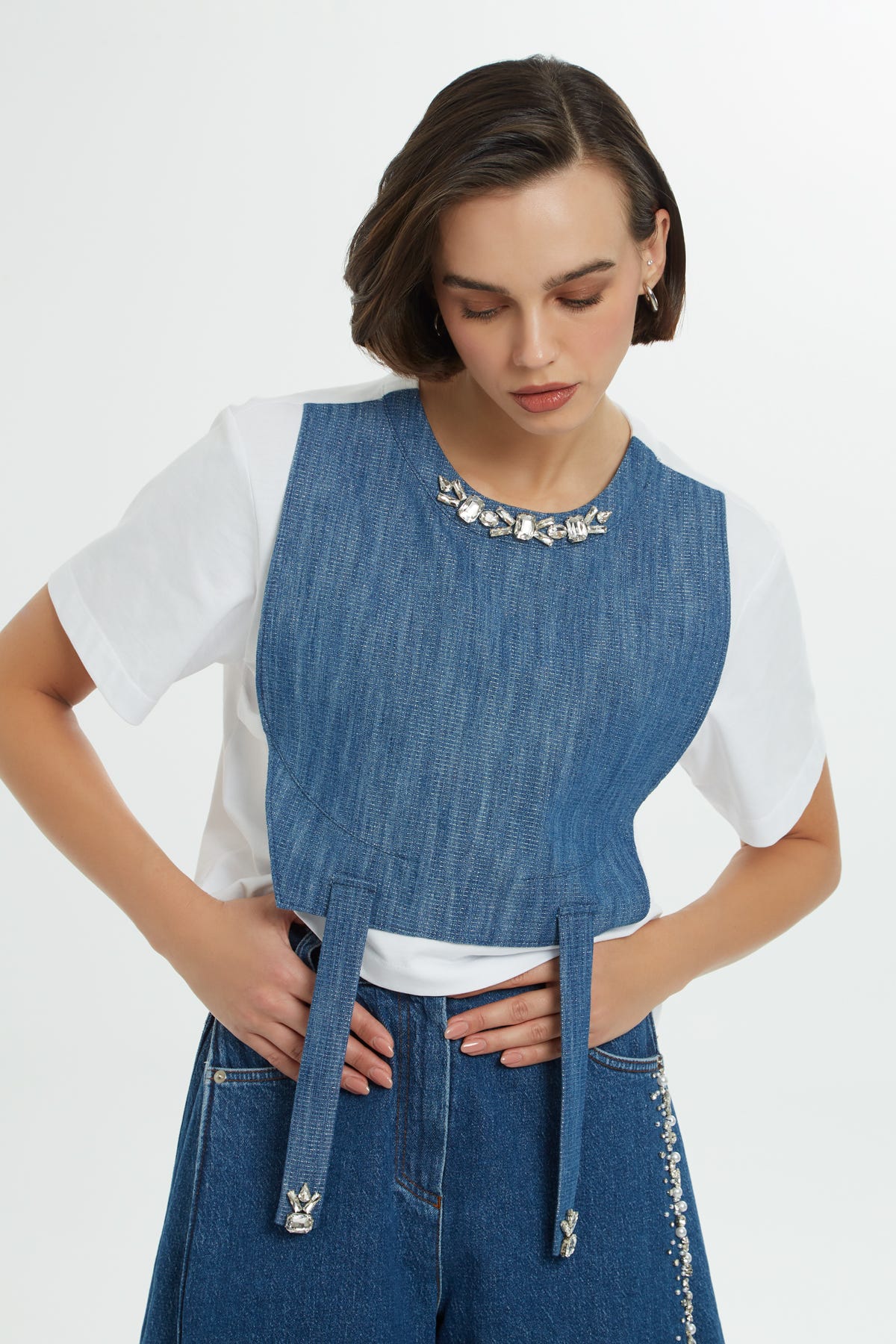 Denim Detaylı İşlemeli Bluz