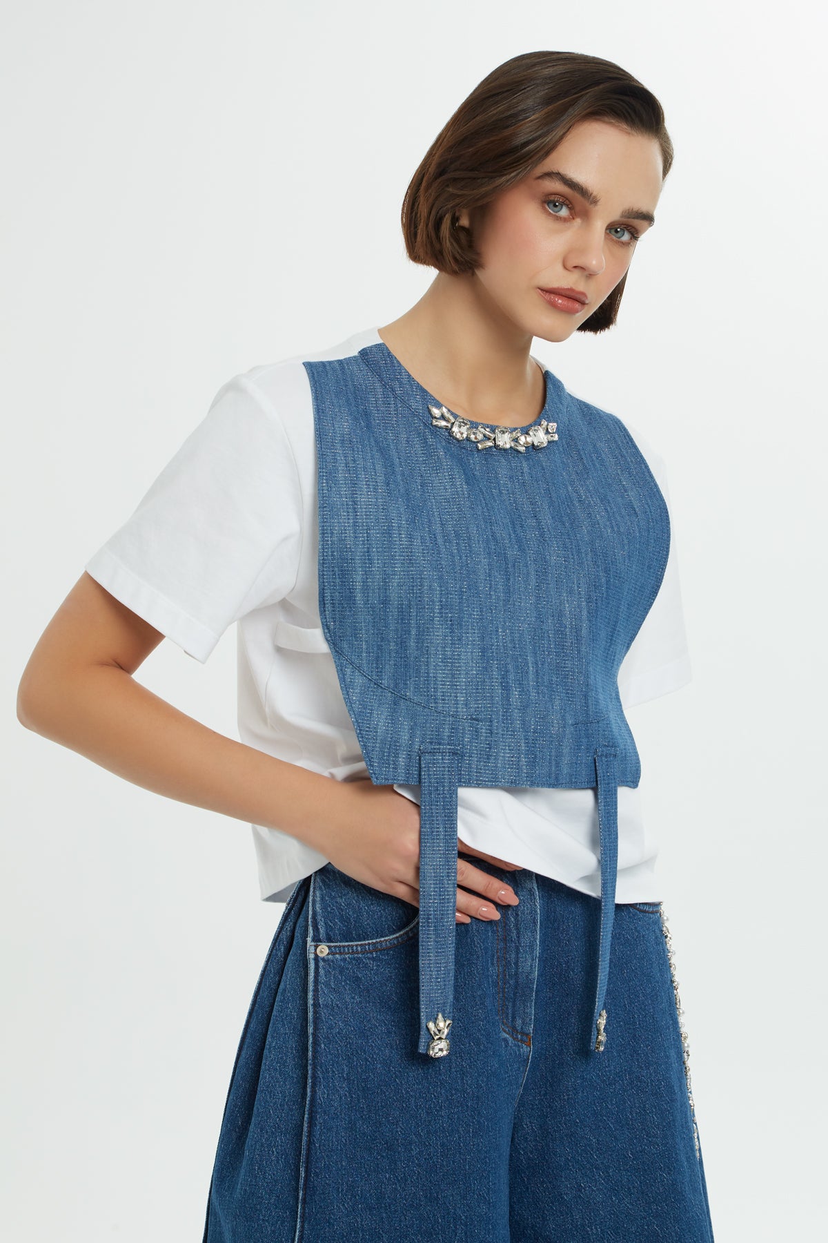 Denim Detaylı İşlemeli Bluz