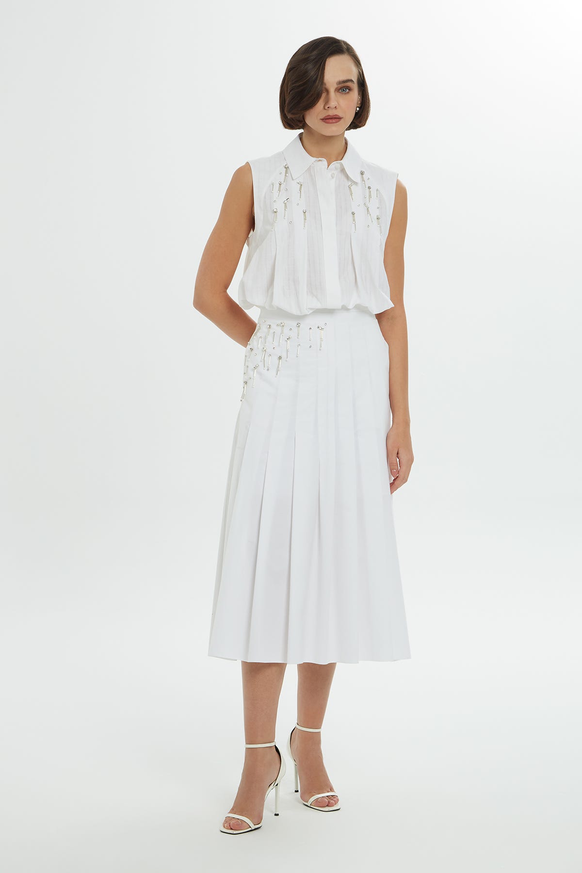 Beli İşlemeli Pileli Midi Boy Etek