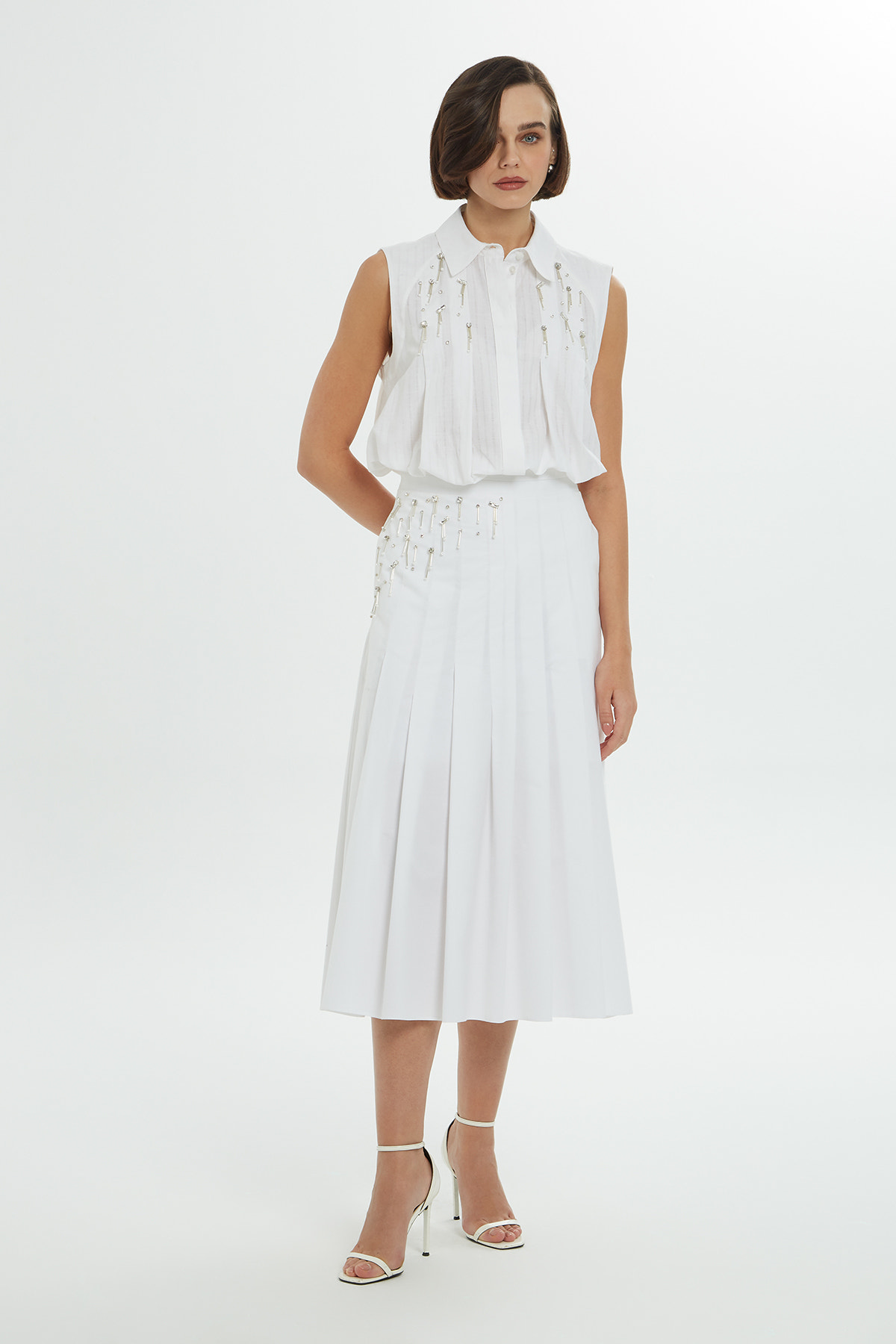 Beli İşlemeli Pileli Midi Boy Etek