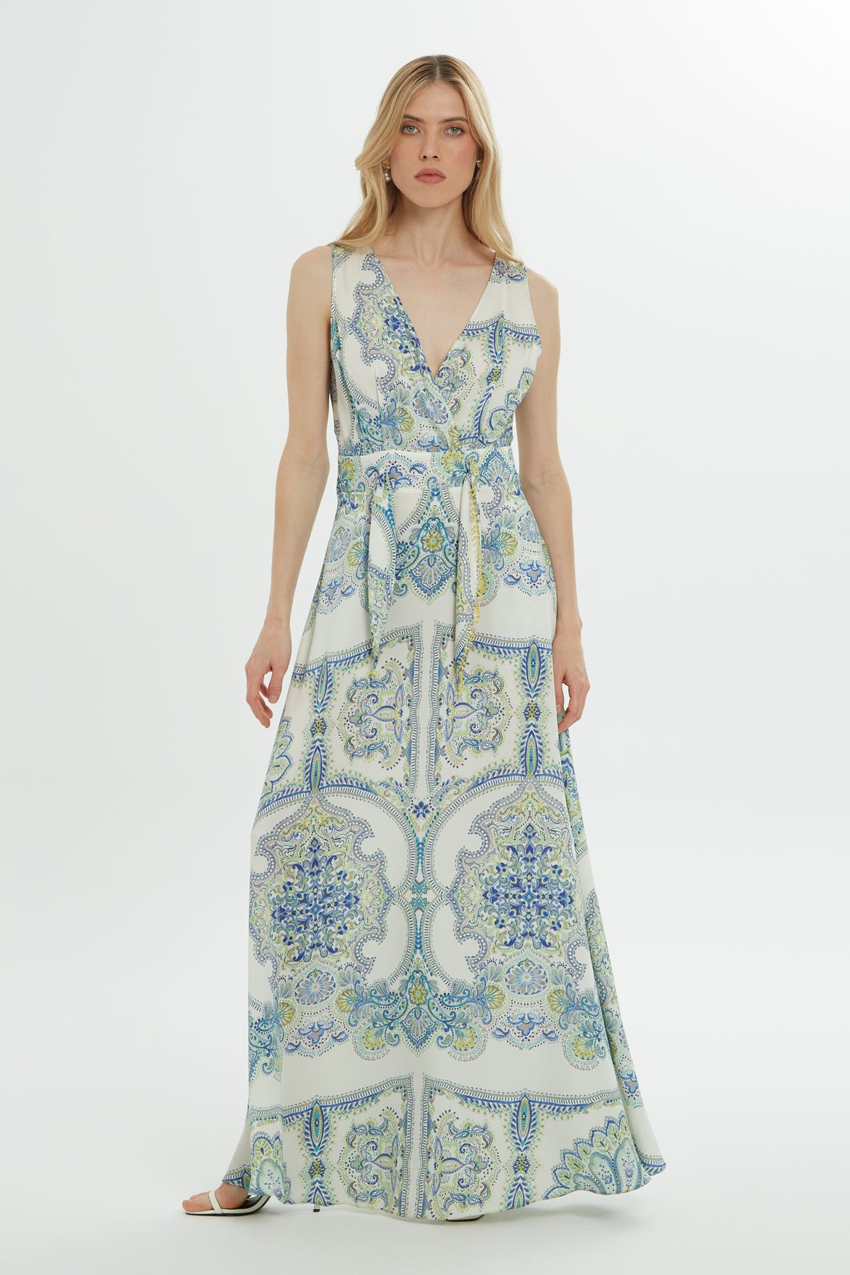 Kuşak Detaylı Desenli Uzun Elbise