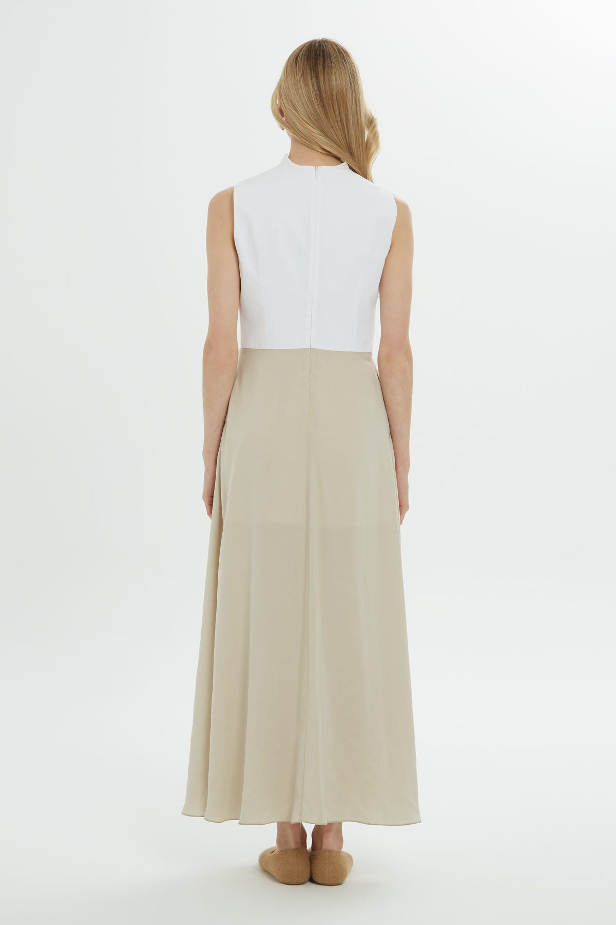 V Yakalı Kolsuz Çift Renk Maxi Elbise