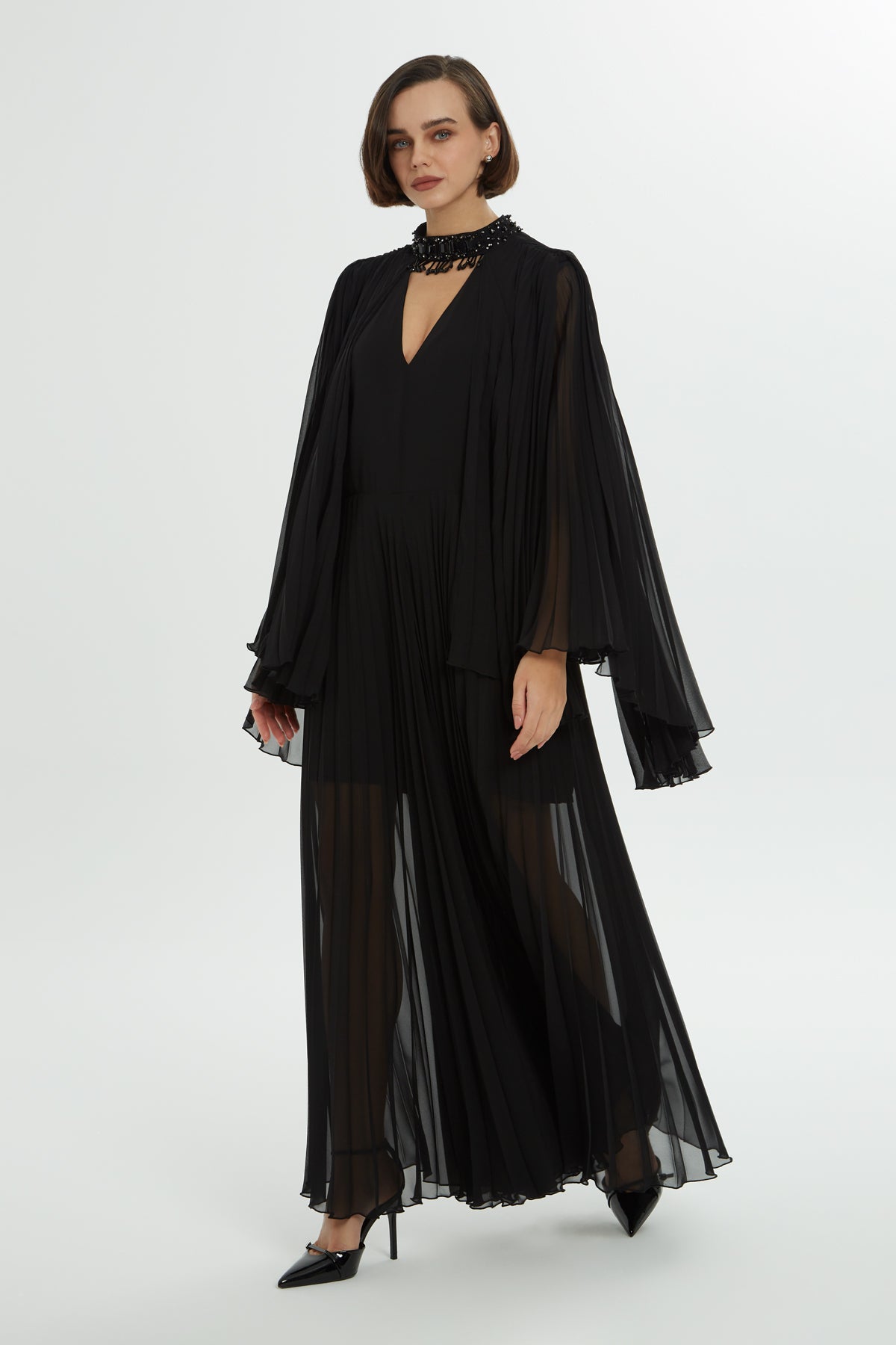 Pelerin Detaylı Piliseli Elbise