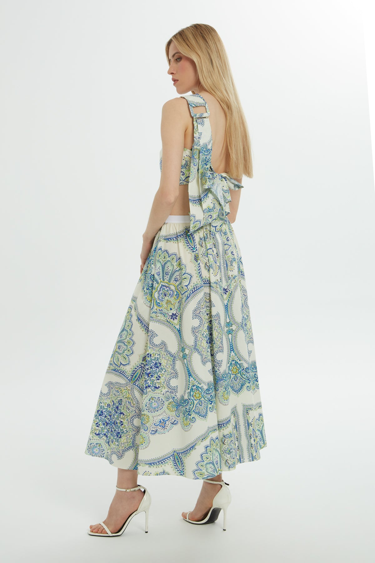 Desenli Arkası Bağlama Detaylı Büstiyer