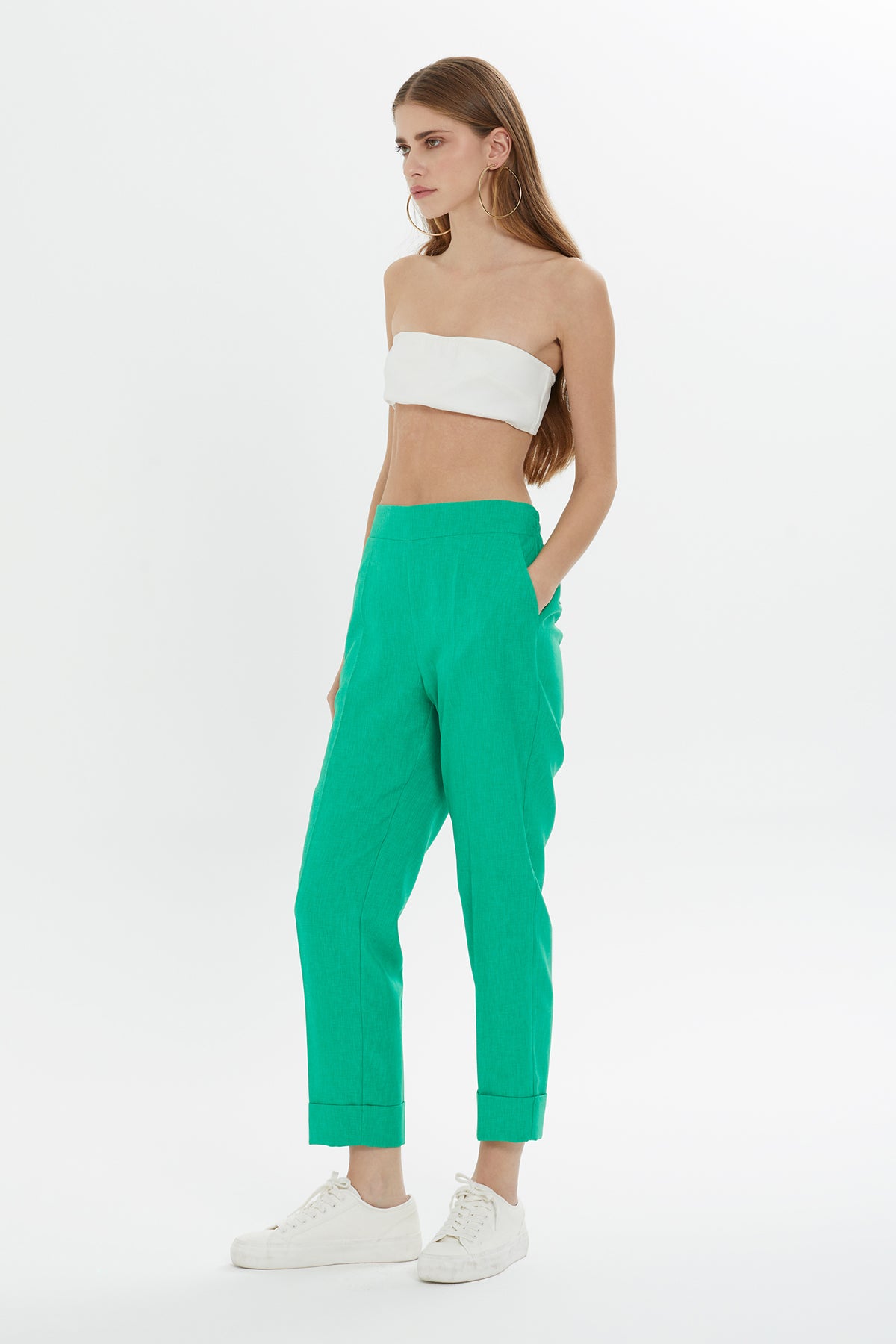 Beli Lastik Detaylı Double Paça Açık Pantolon