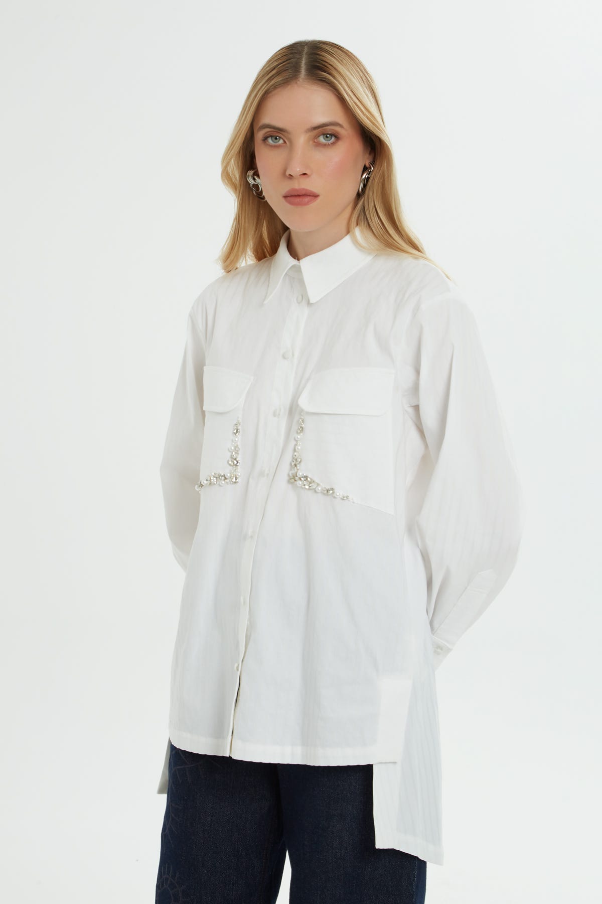 İşlemeli Uzun Kollu Cepli Gömlek