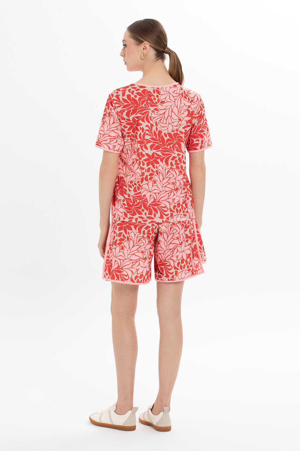 Desenli Şortlu Takım