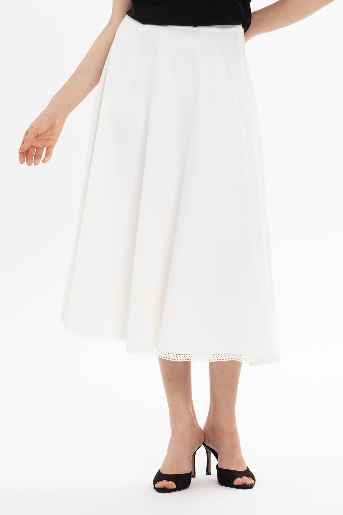 Etek Ucu Dantelli Midi Etek