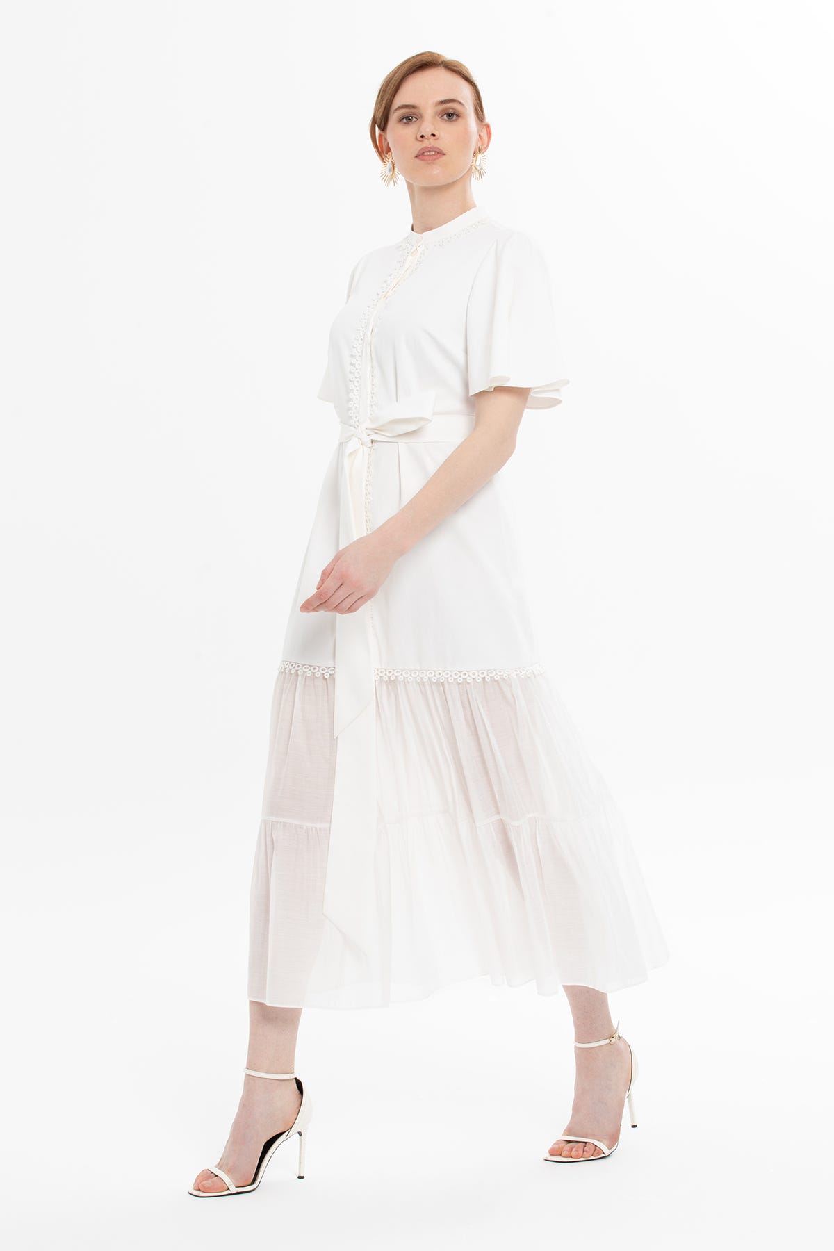 Dantel Detaylı Kemerli Midi Elbise