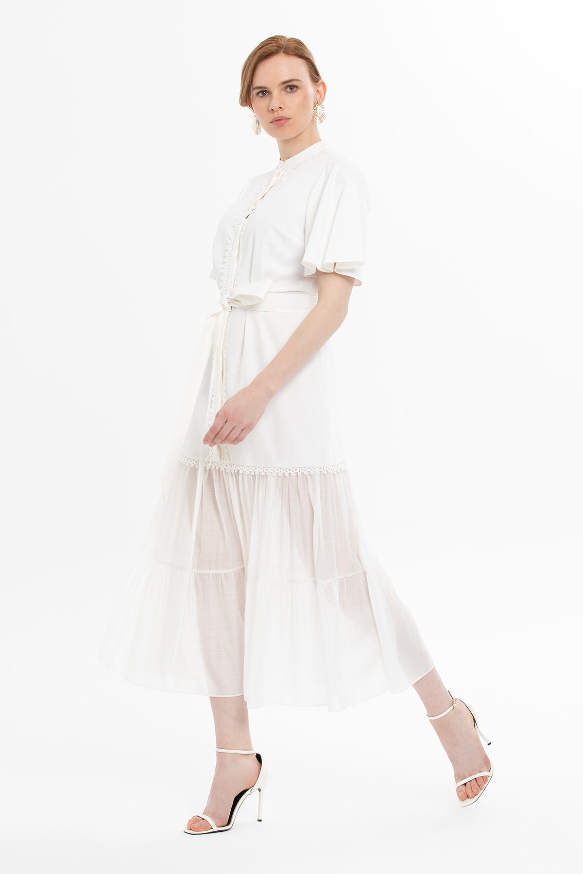 Dantel Detaylı Kemerli Midi Elbise