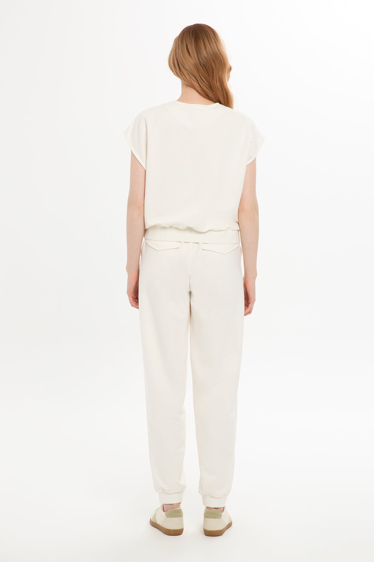 Çıtçıtlı Yelek Ve Havuç Pantolonlu Eşofman Takımı