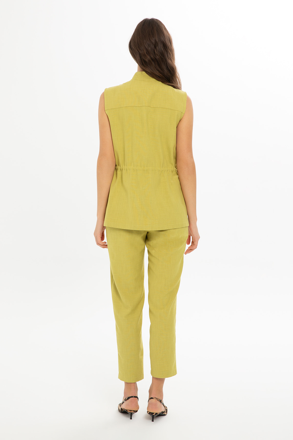 Kordon Bağlamalı Yelek Ve Pantolonlu Takım