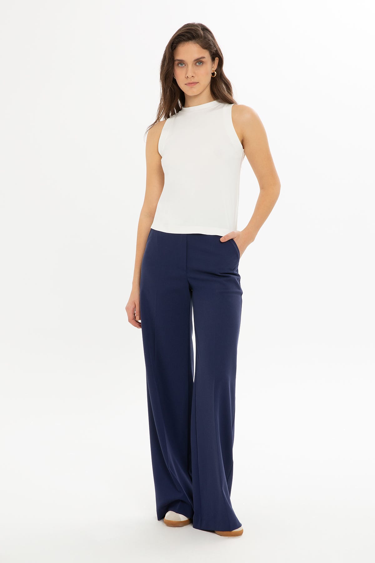 Bisiklet Yaka Kolsuz Basic Ekru Bluz