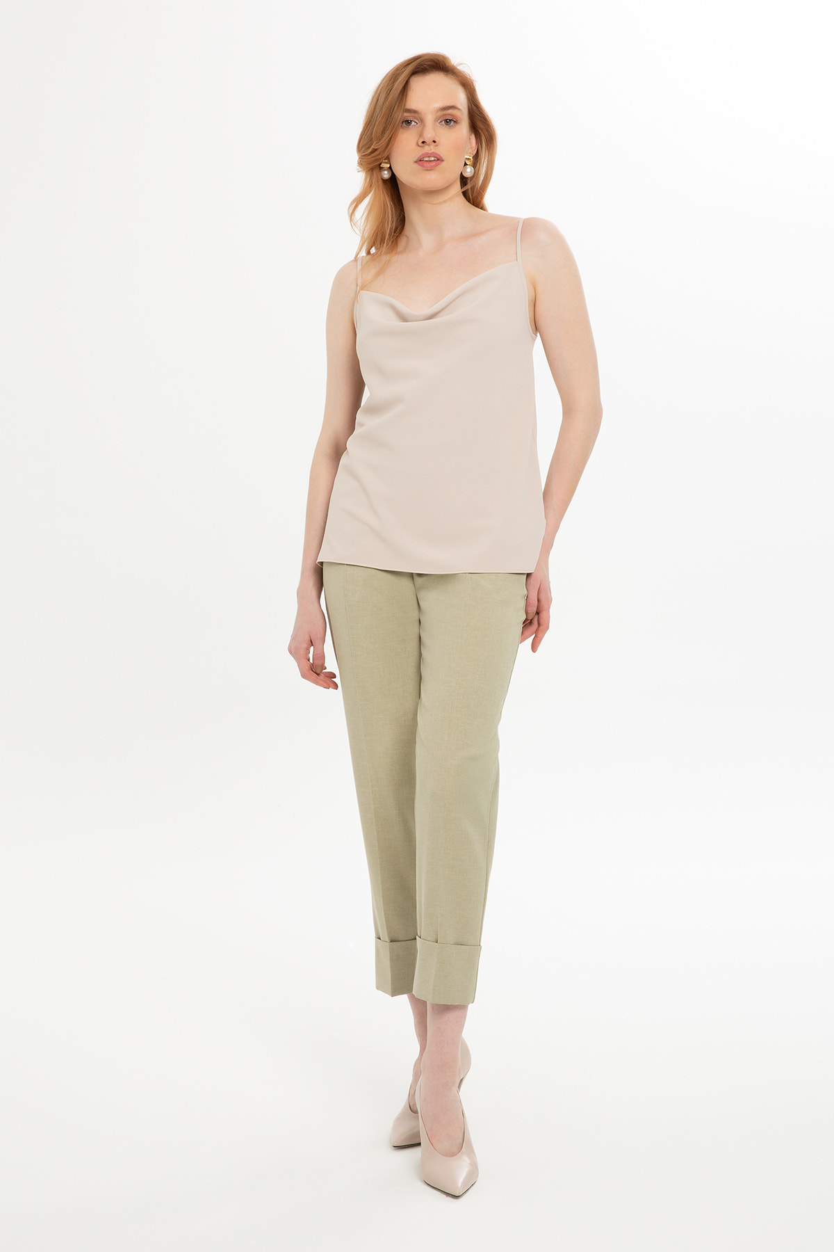 Askılı Degaje Yaka Bluz