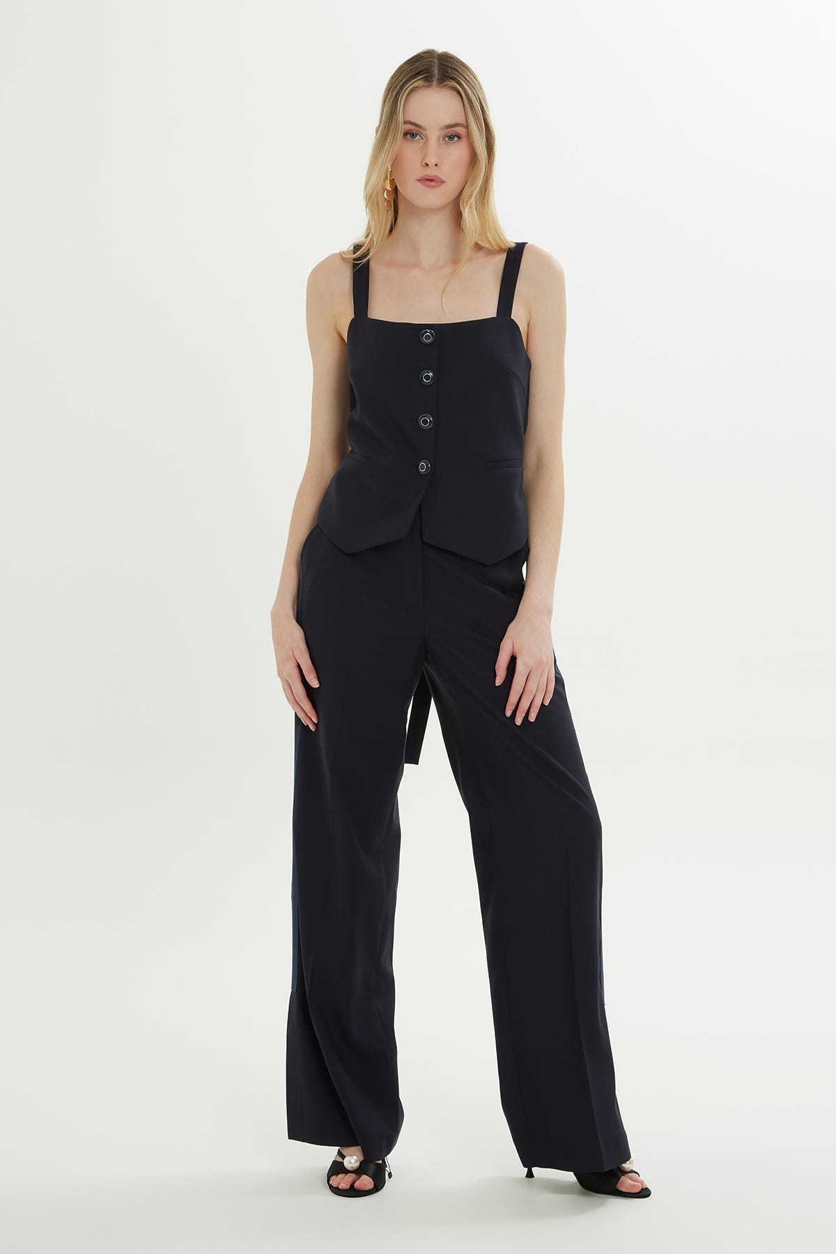 Arkadan Ayarlanabilir Askılı Bluz