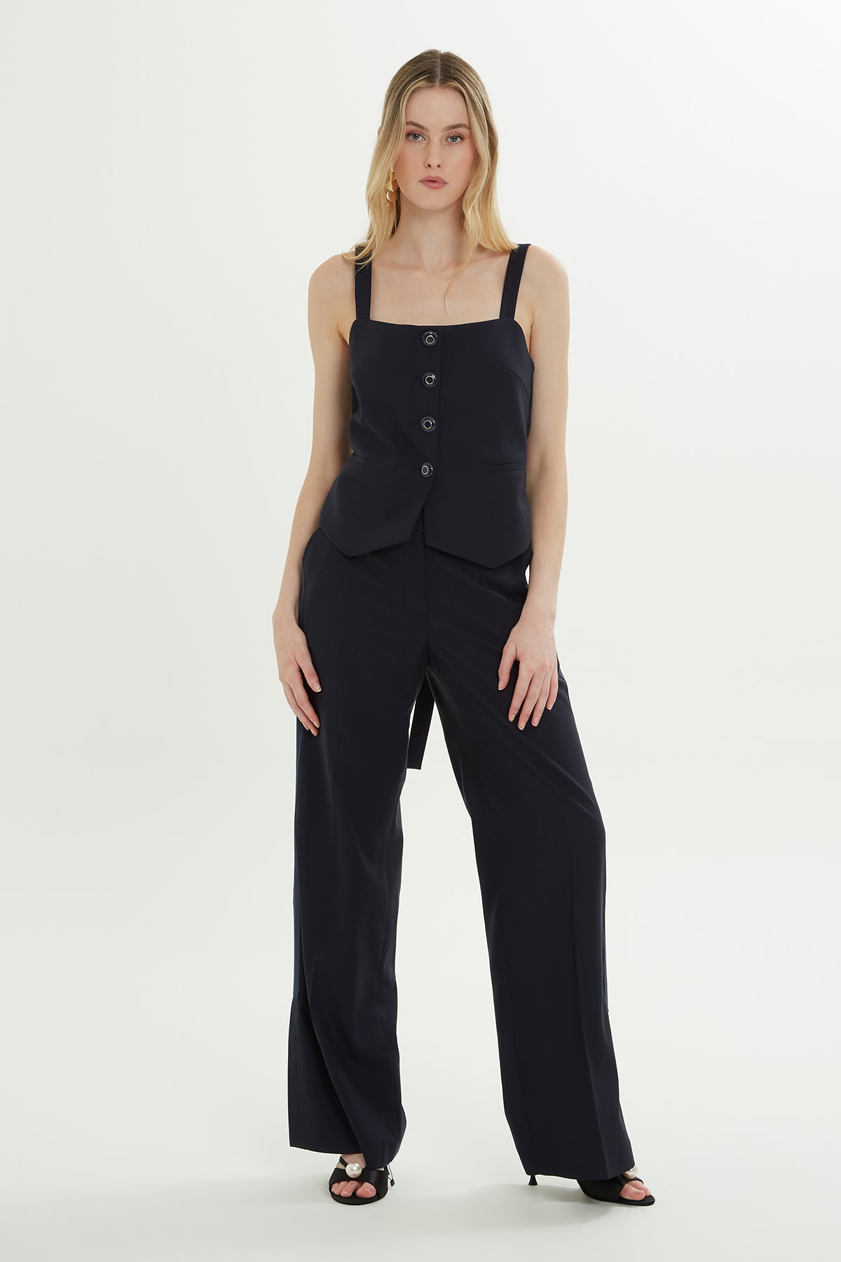 Arkadan Ayarlanabilir Askılı Bluz