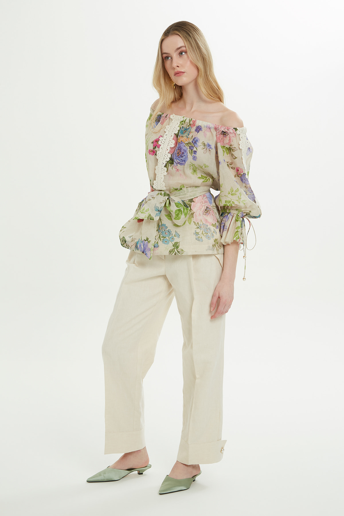 Düşük Omuzlu Desenli Bluz