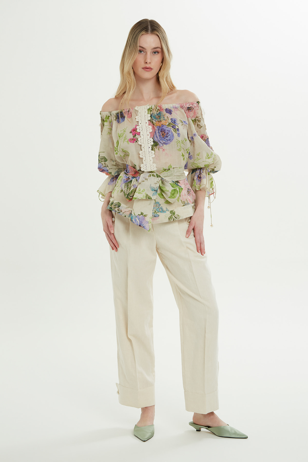 Düşük Omuzlu Desenli Bluz