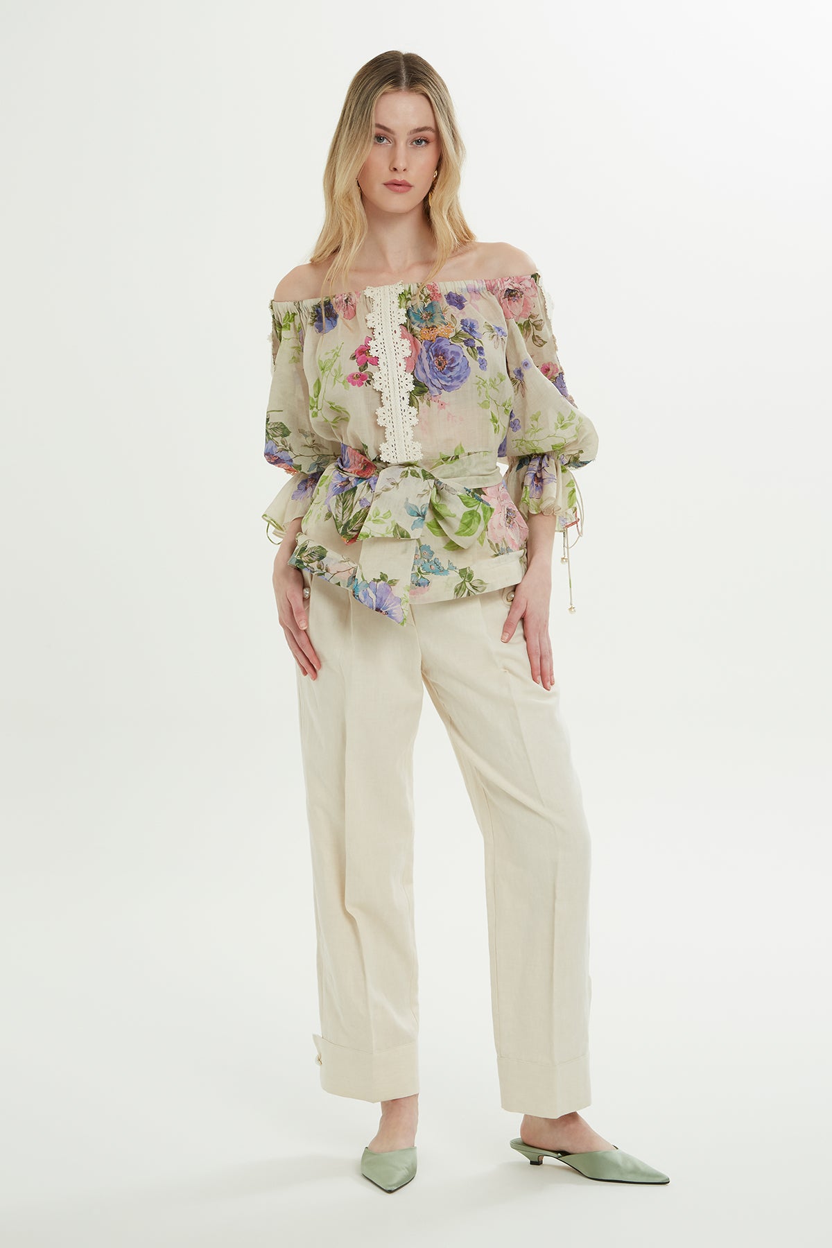 Düşük Omuzlu Desenli Bluz