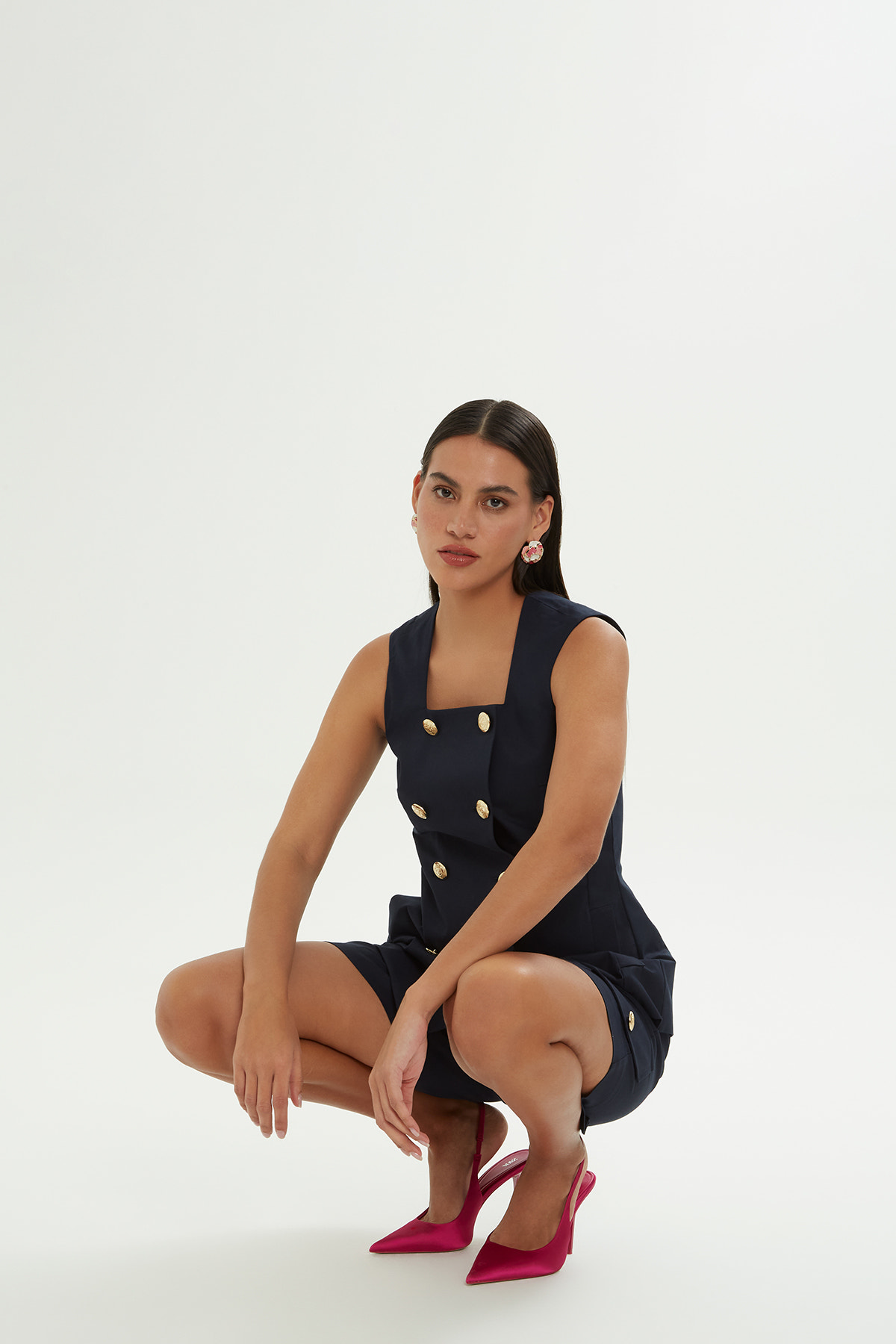 Kare Yaka Belden Oturtmalı Yelek