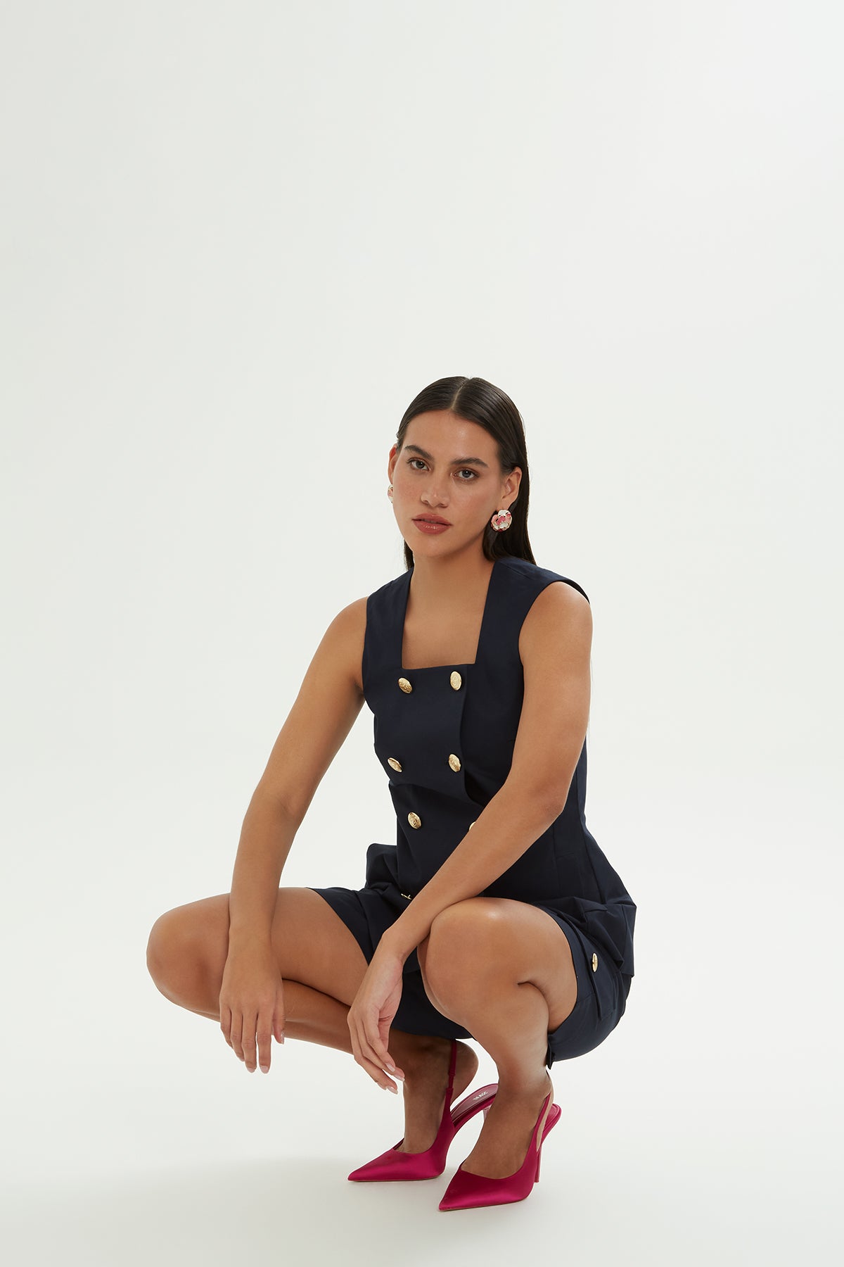 Kare Yaka Belden Oturtmalı Yelek