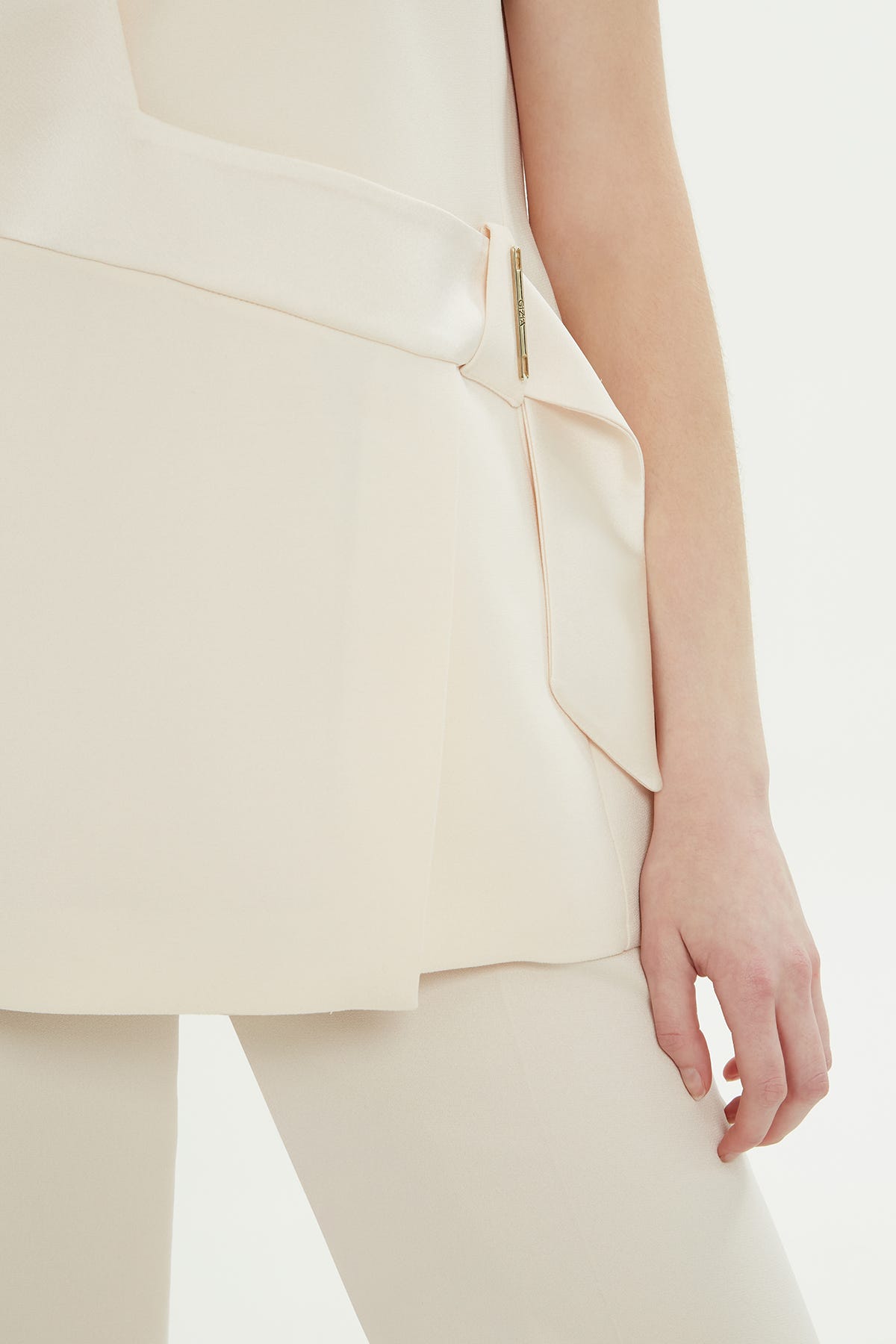 V Yakalı Astarlı Yelek