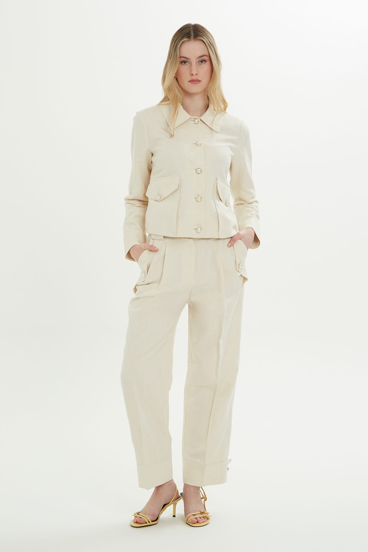 Gömlek Yakalı Pensli Kemik Ceket