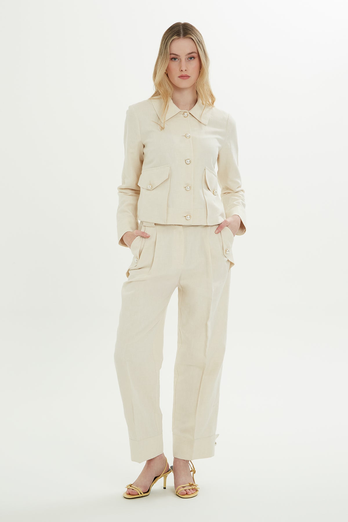 Gömlek Yakalı Pensli Kemik Ceket