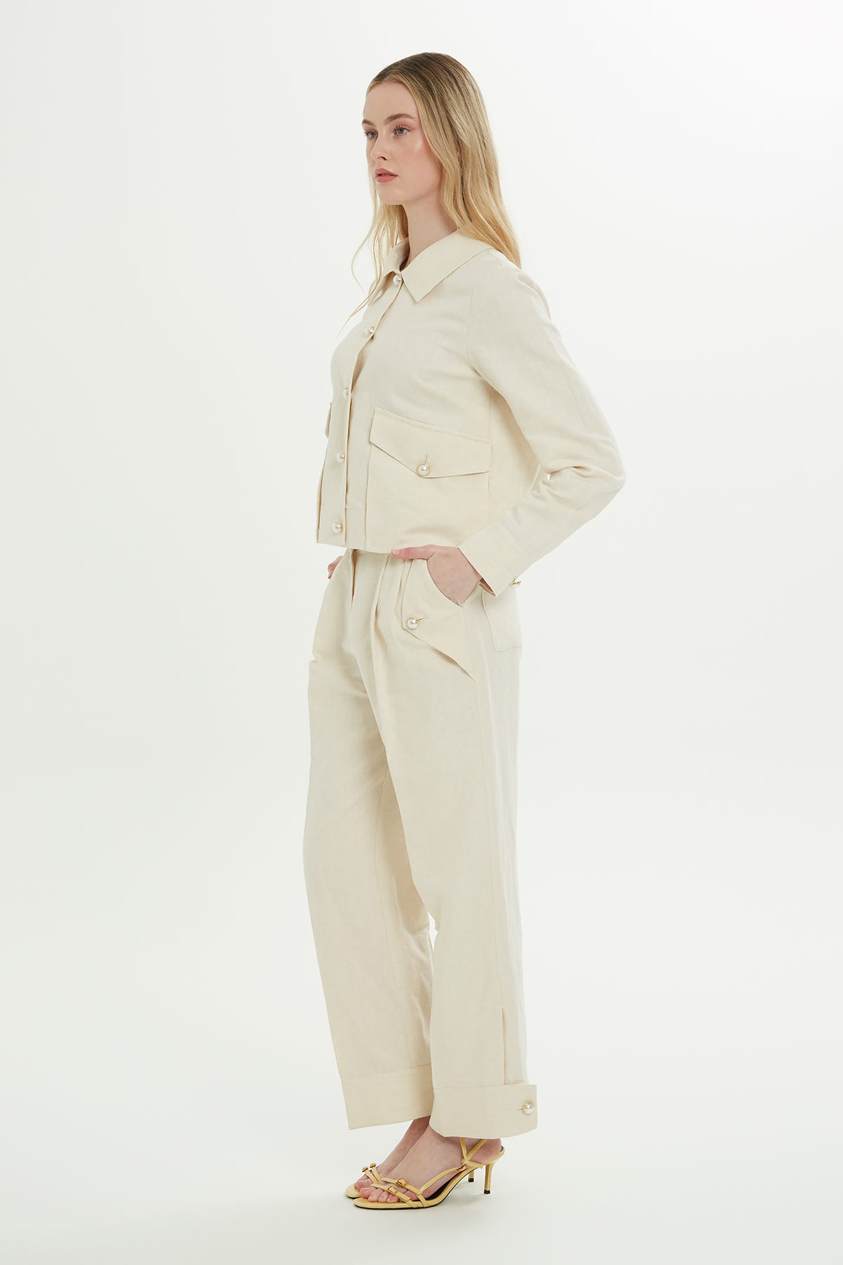 Gömlek Yakalı Pensli Kemik Ceket