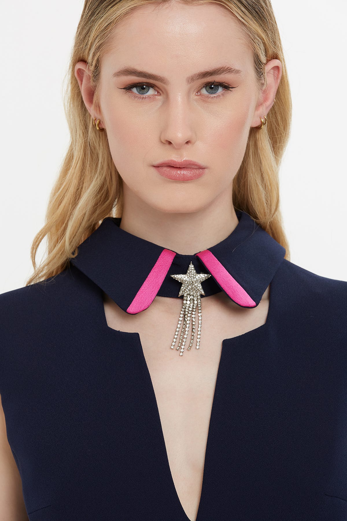 Yıldız Broşlu Yaka