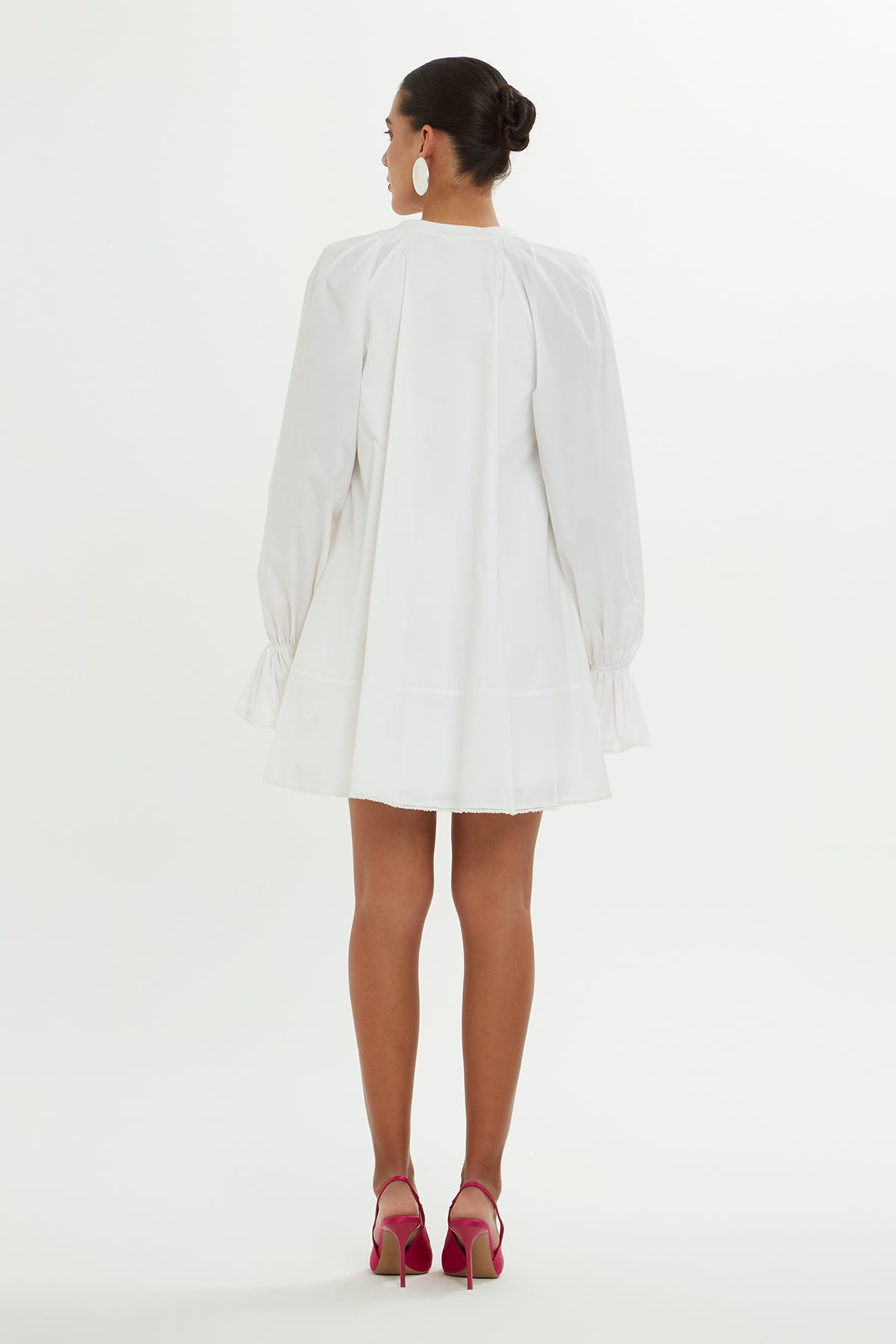 Nakışlı Kısa Elbise