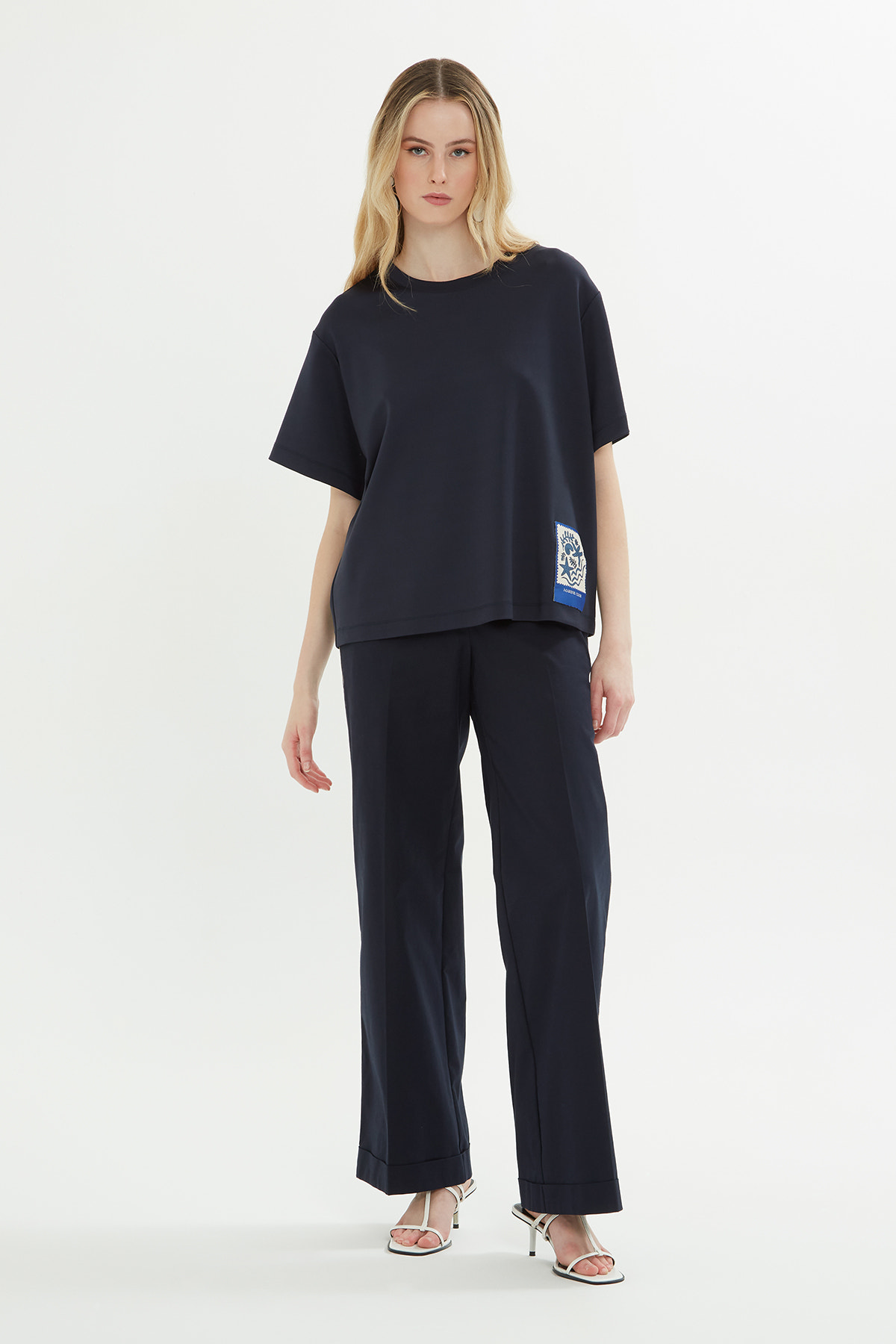 Etiket Detaylı T-shirt