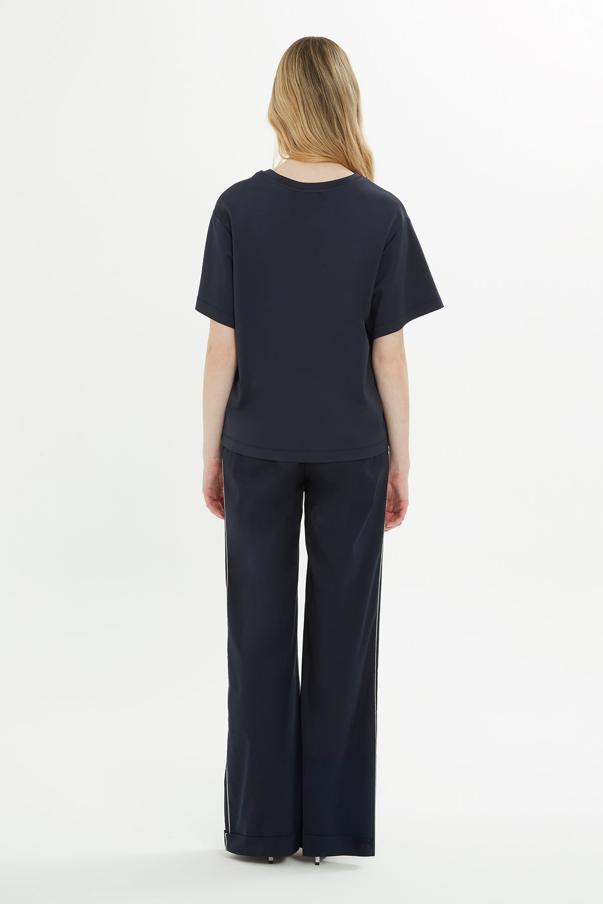 Etiket Detaylı Mavi T-shirt