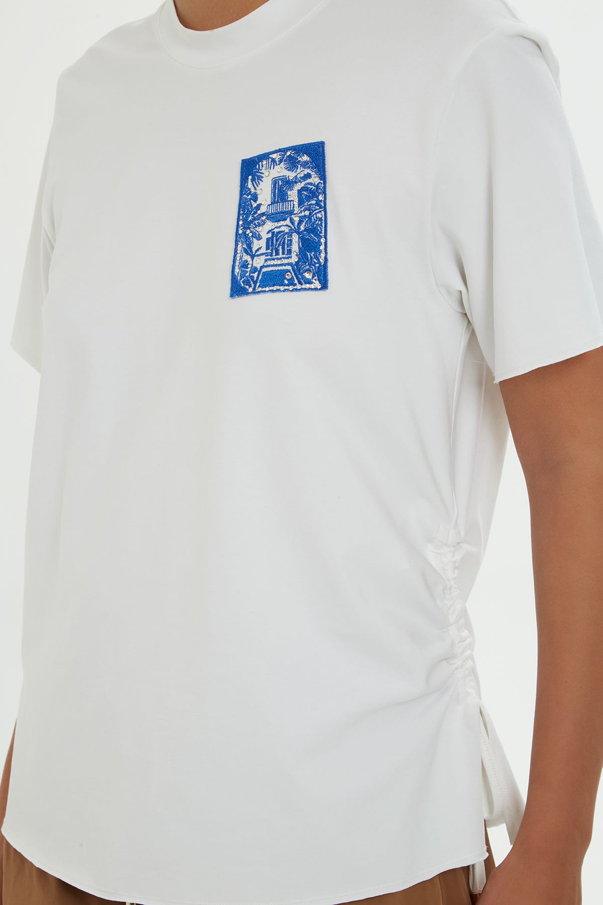 İşleme Detaylı T-shirt