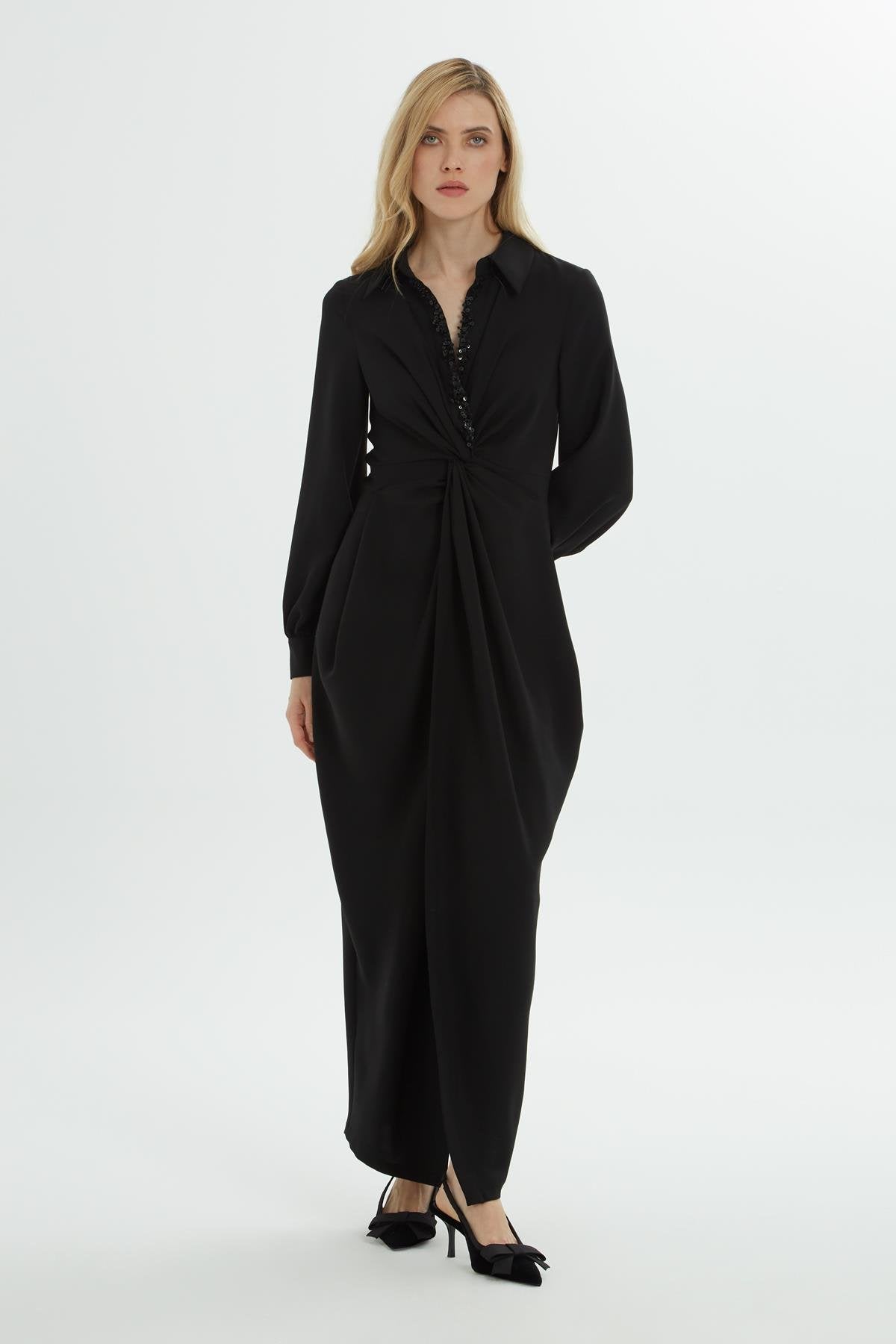 Pul Boncuk İşlemeli Uzun Elbise