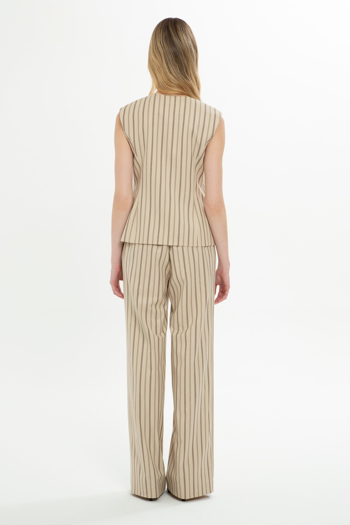 Yelekli Ve Palazzo Pantolonlu Çizgili Takım