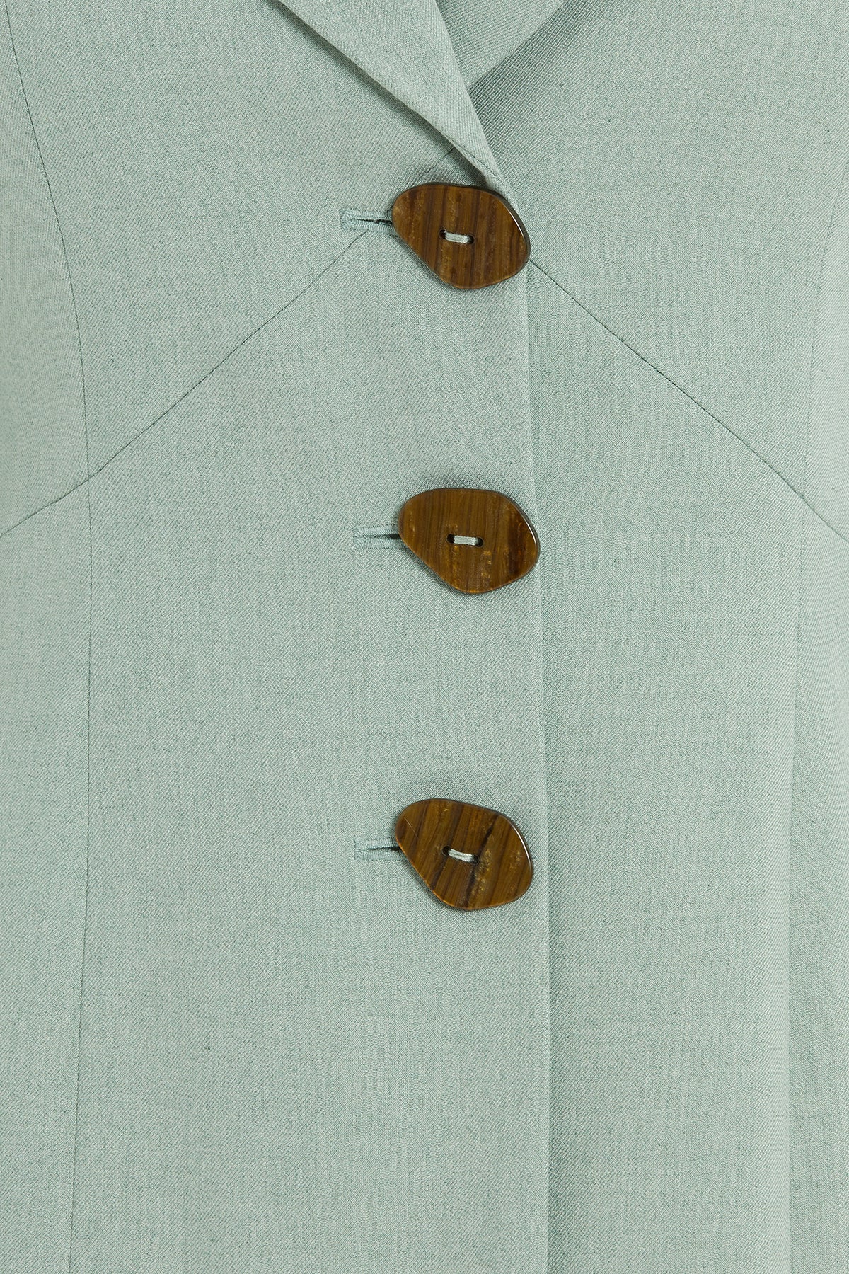 Beli Pencere Detaylı Mono Kapama Ceketli Ve Bol Pantolonlu Takım