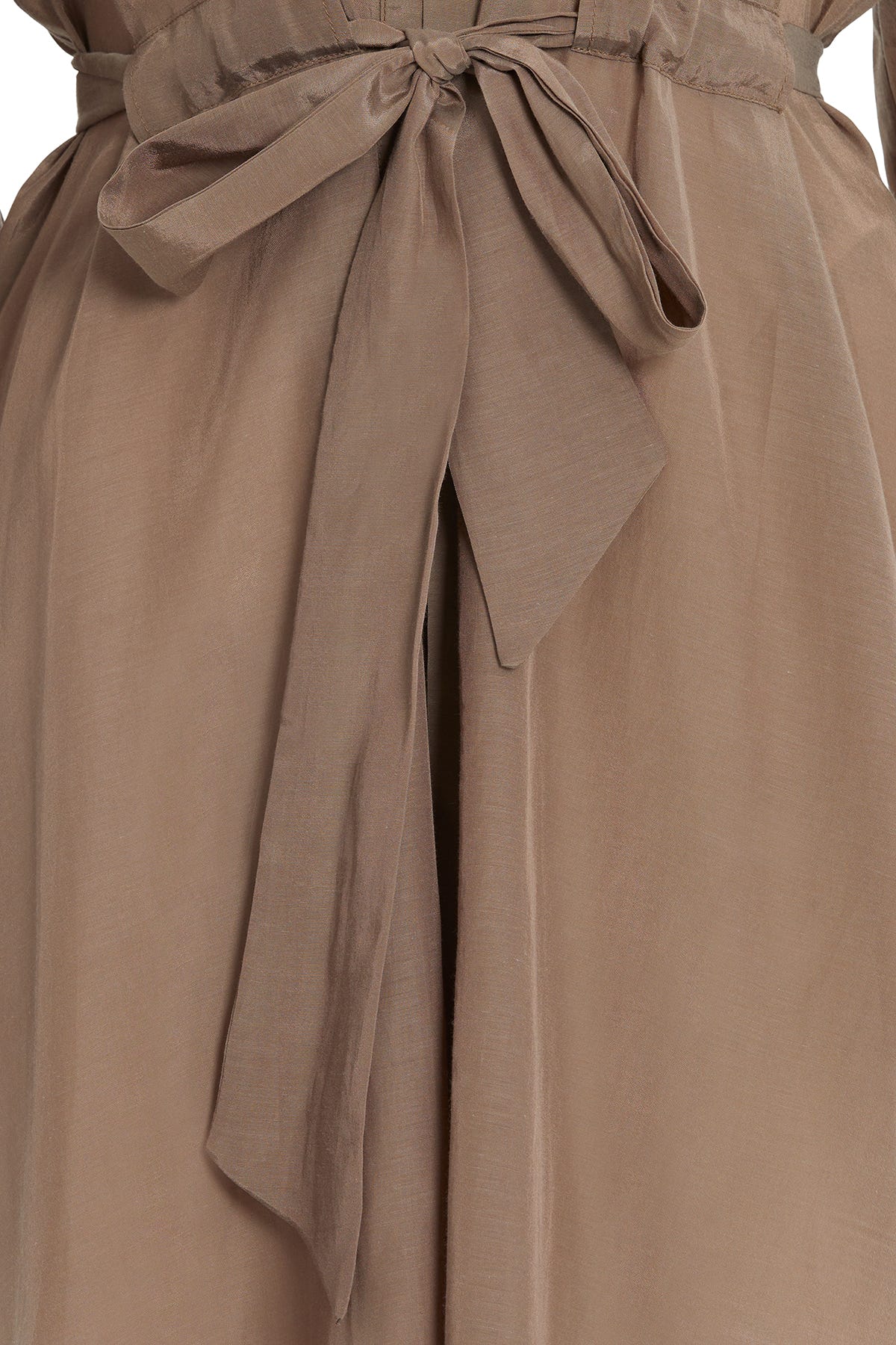 Seyyar Kuşaklı Arkası Uzun Gömlek