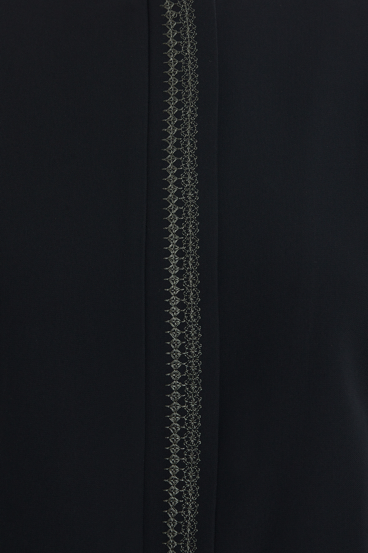 Nakış Ve Bağcık Detaylı Ceket