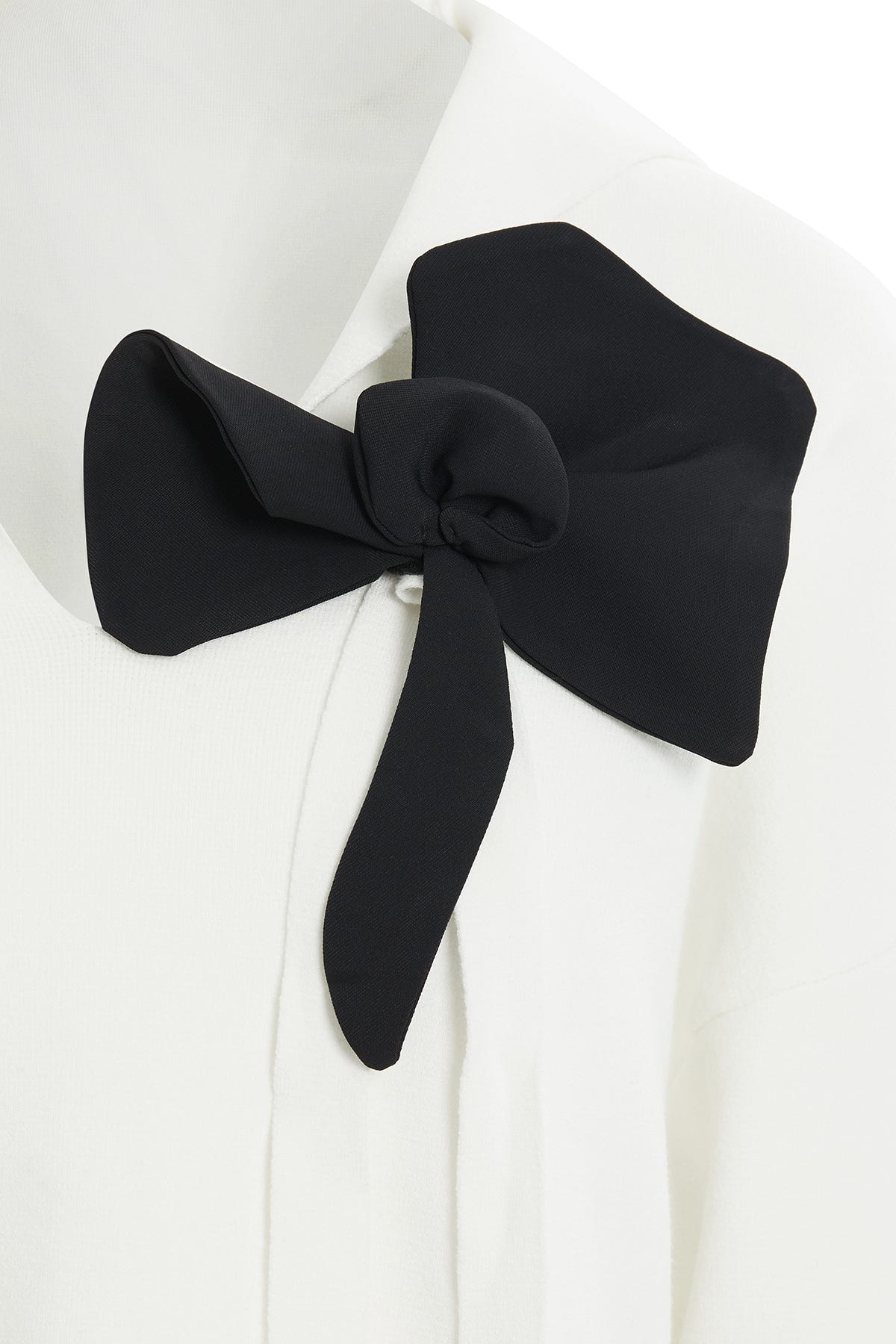 Çicek Detaylı Uzun Kollu Bluz