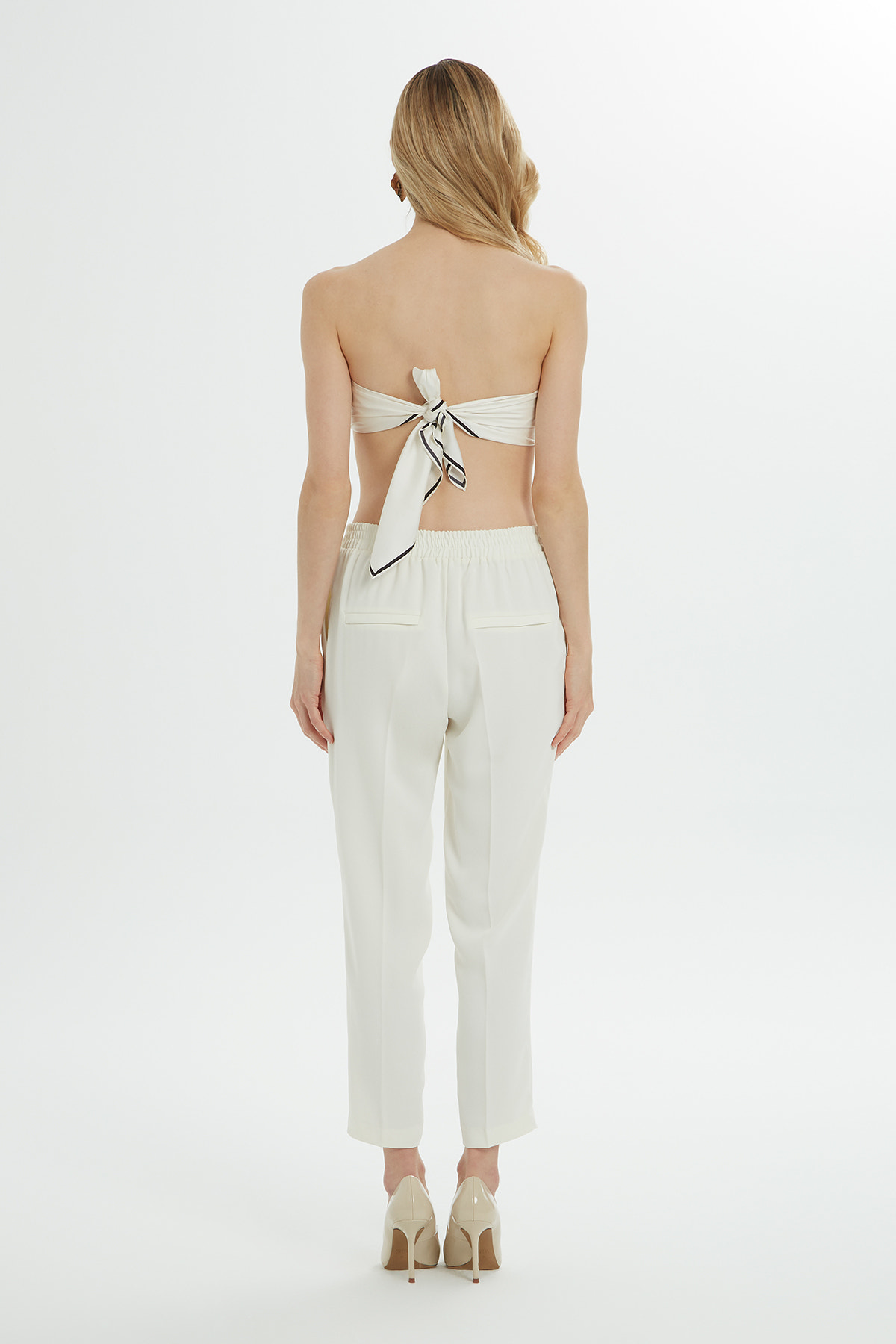 Boru Paça Bağcıklı Ekru Eşofman