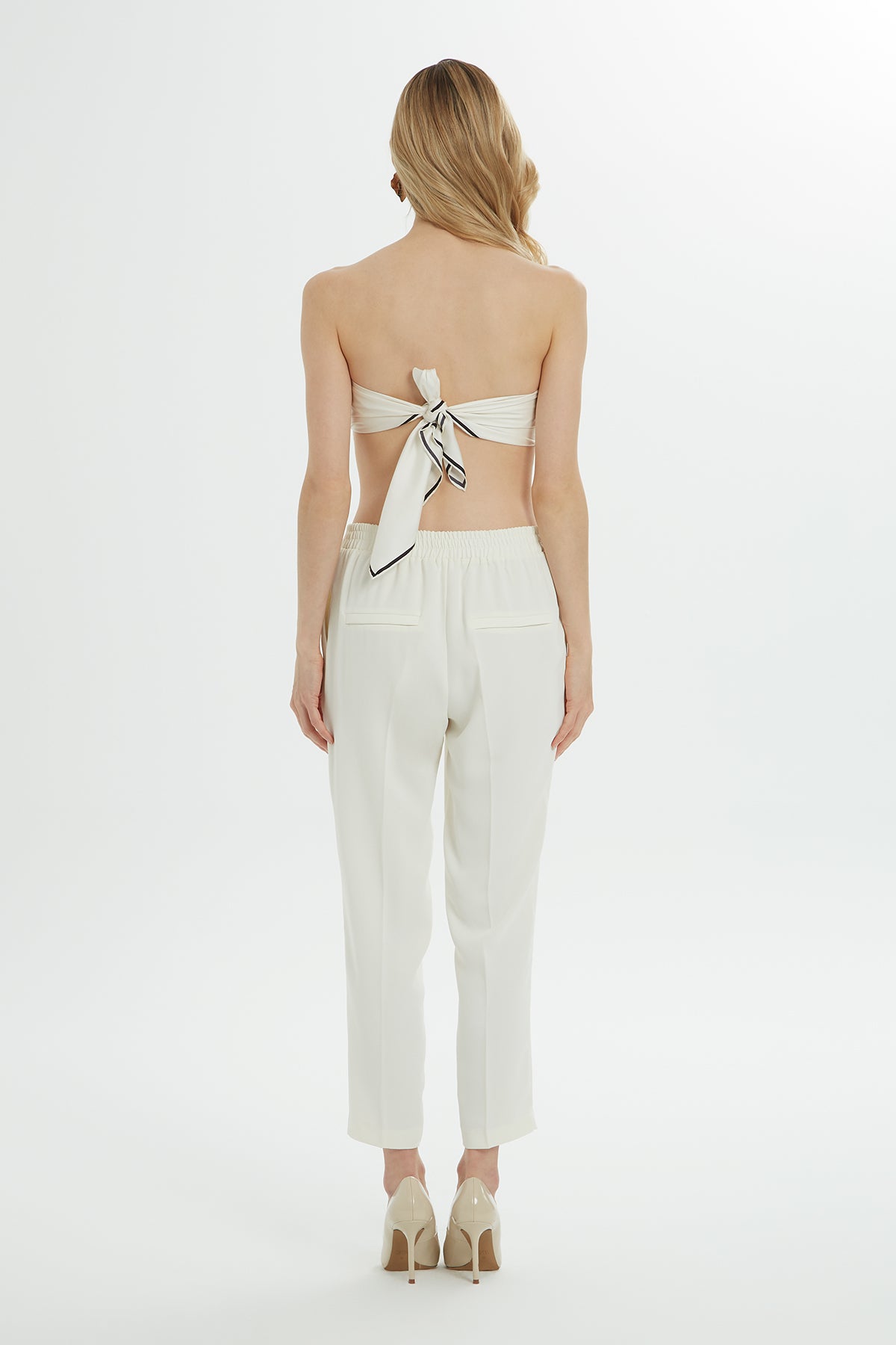 Boru Paça Bağcıklı Ekru Eşofman