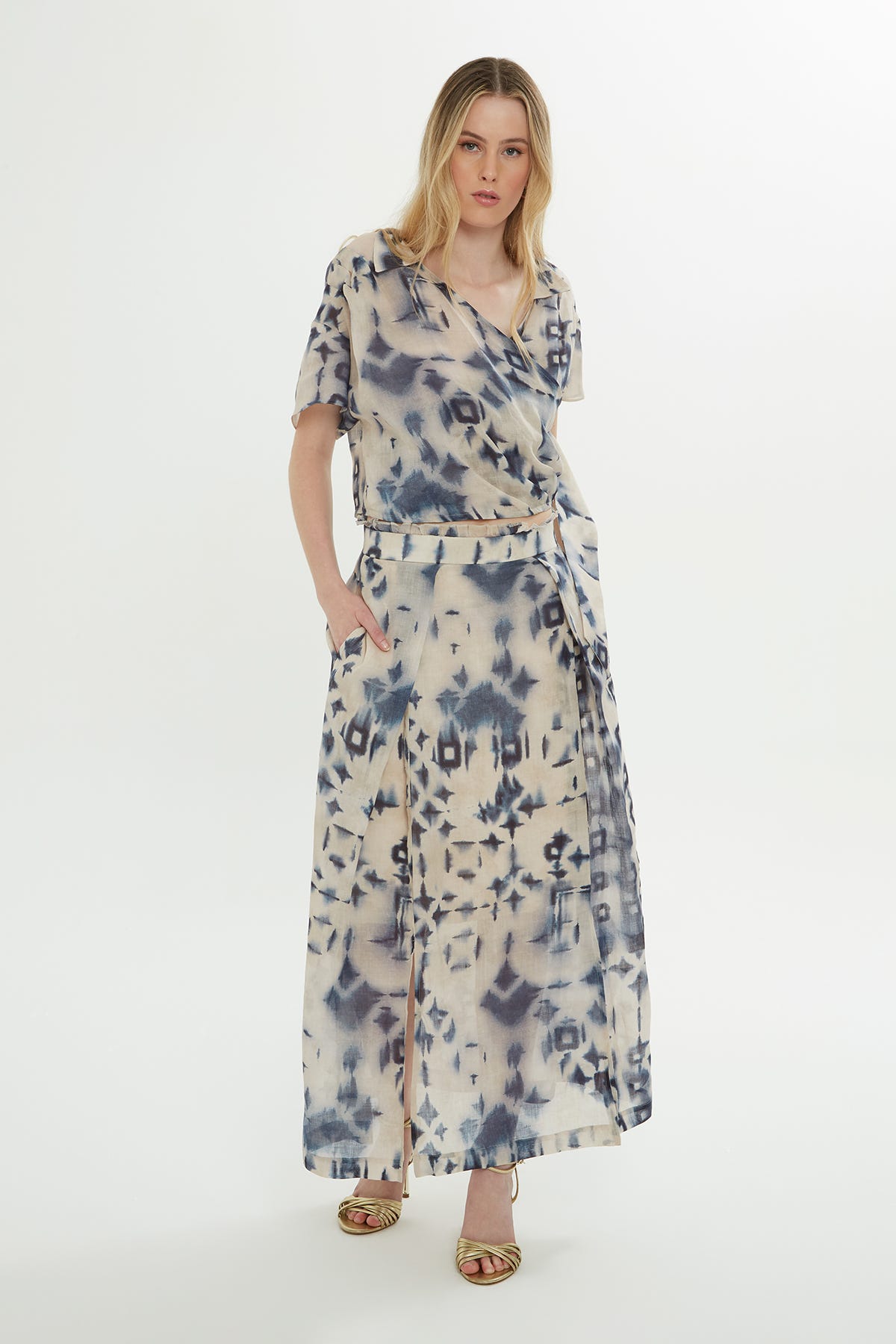 Arkası Fermuarlı Desenli Midi Etek