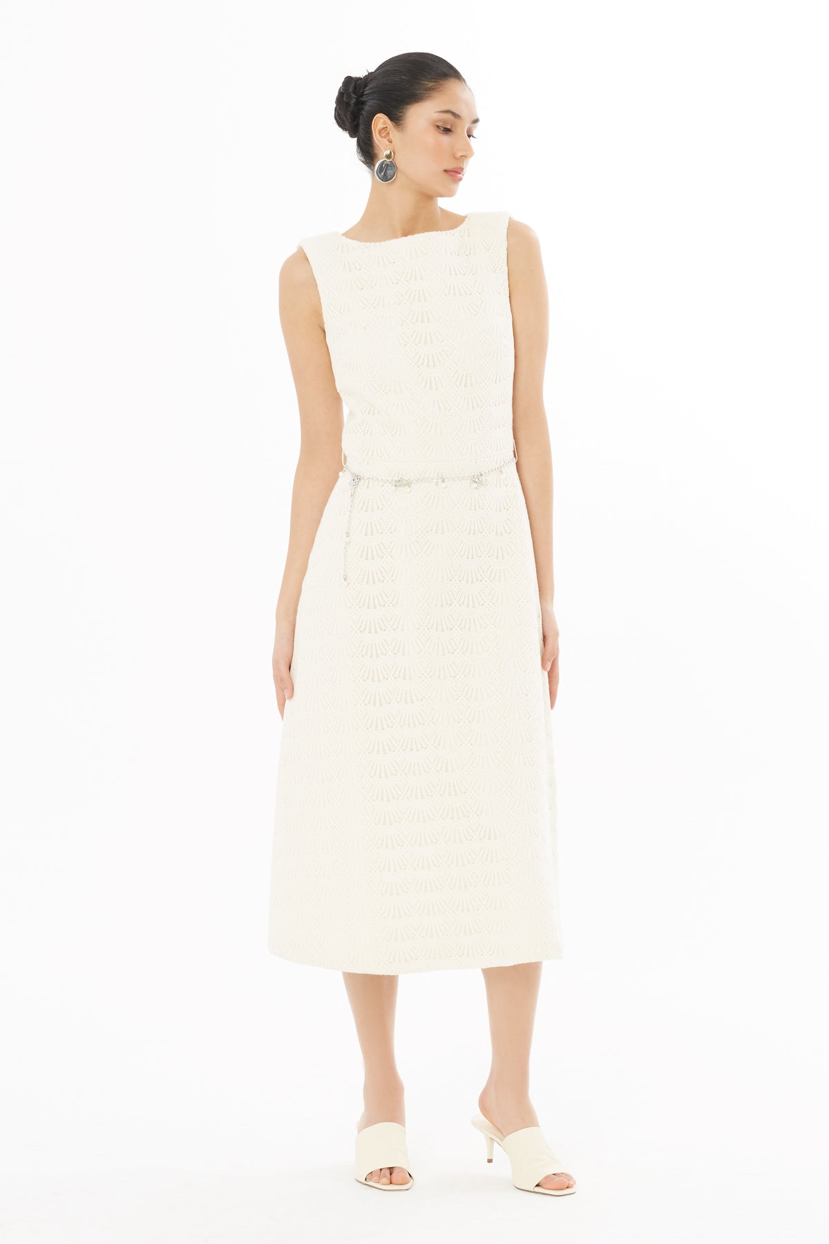 Vatkalı Zincir Kemerli Midi Elbise