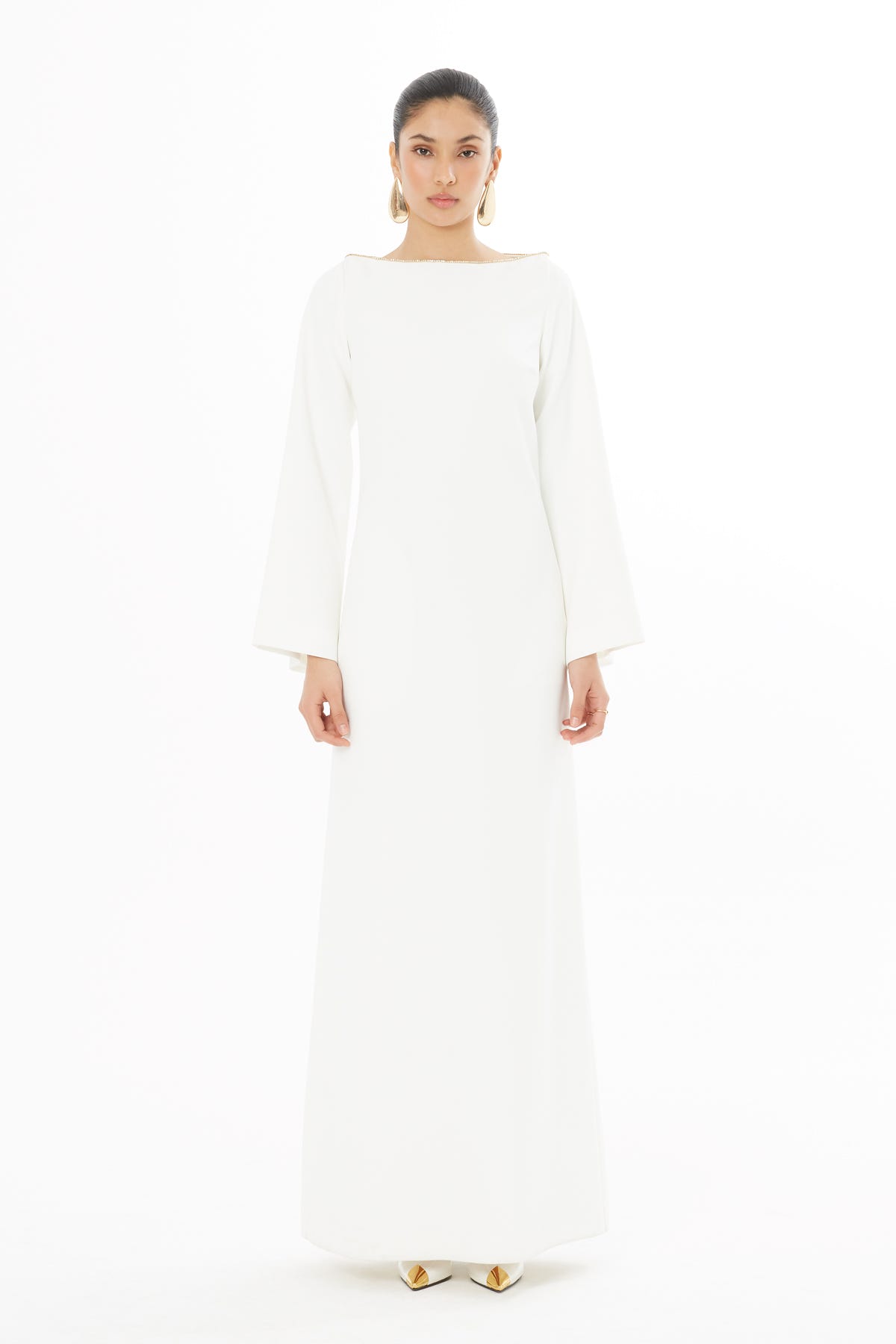 Sırtı Püsküllü Uzun Elbise